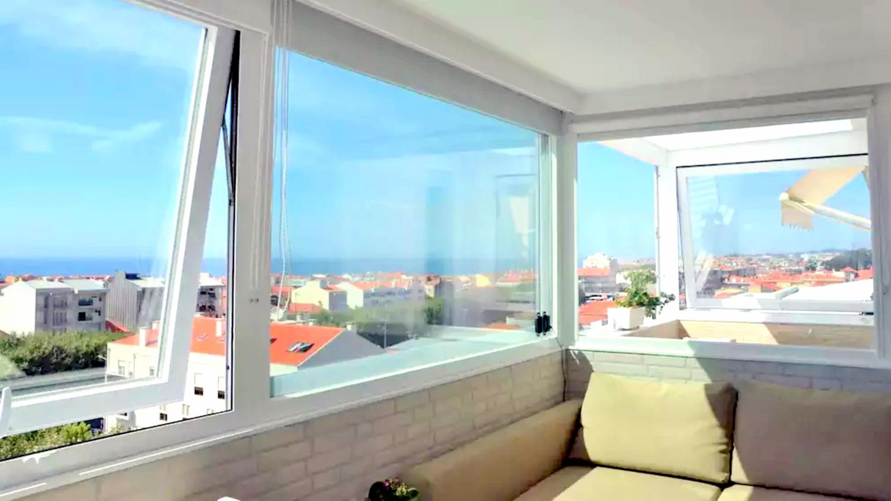 One-Bedroom Apartment with Sea View and Terrace - Photo 51