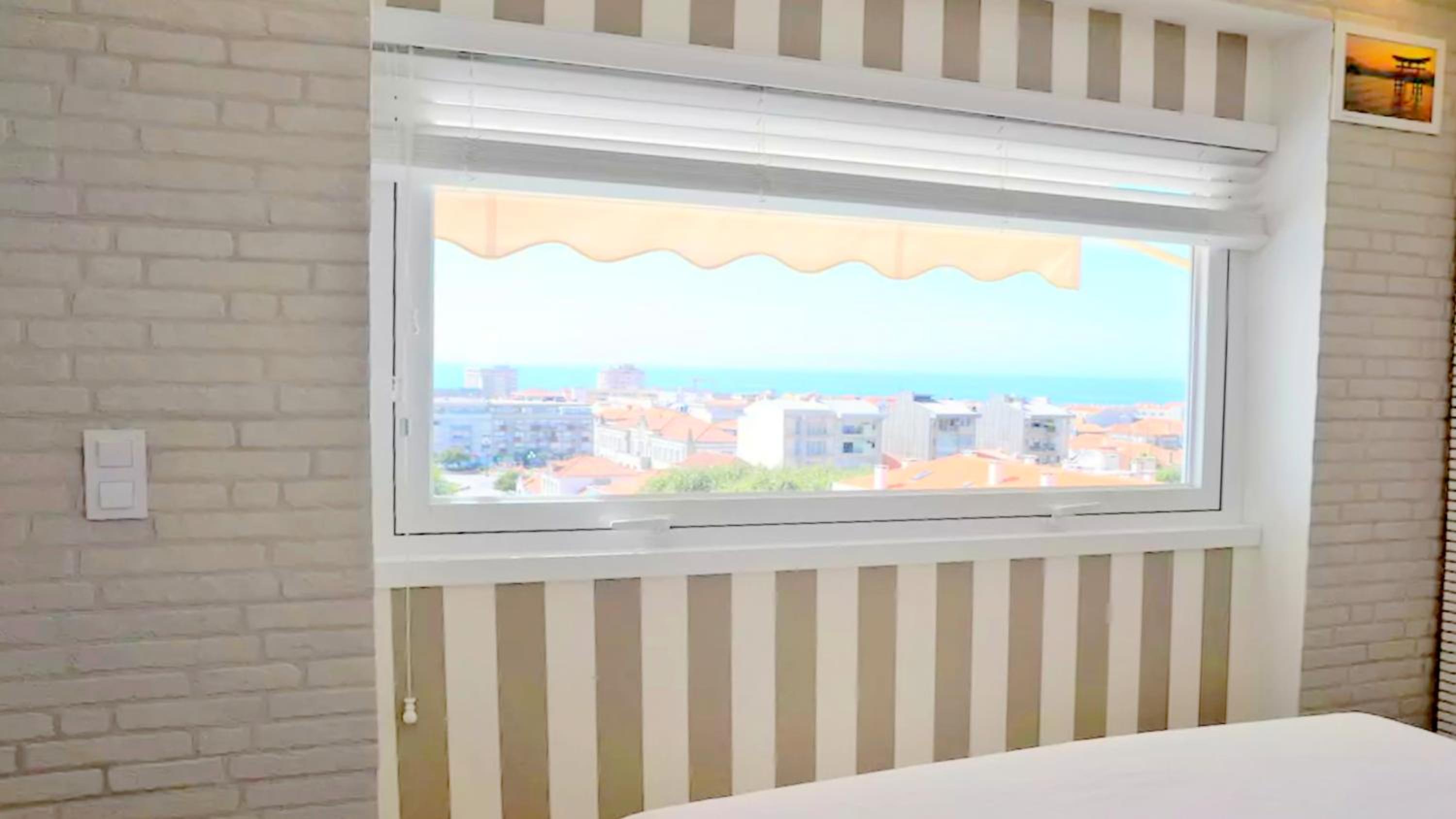 One-Bedroom Apartment with Sea View and Terrace - Photo 33
