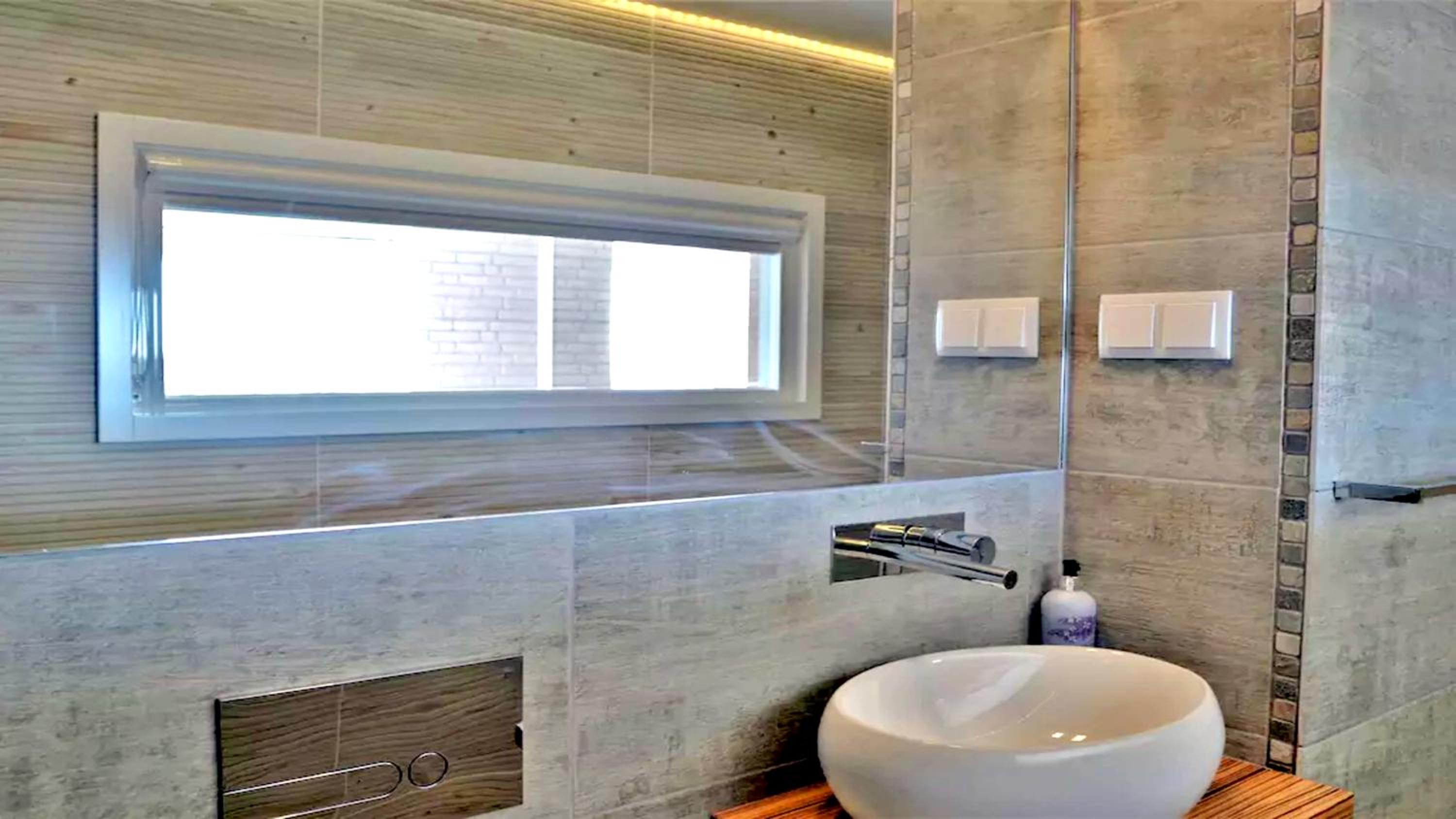 One-Bedroom Apartment with Sea View and Terrace - Photo 57