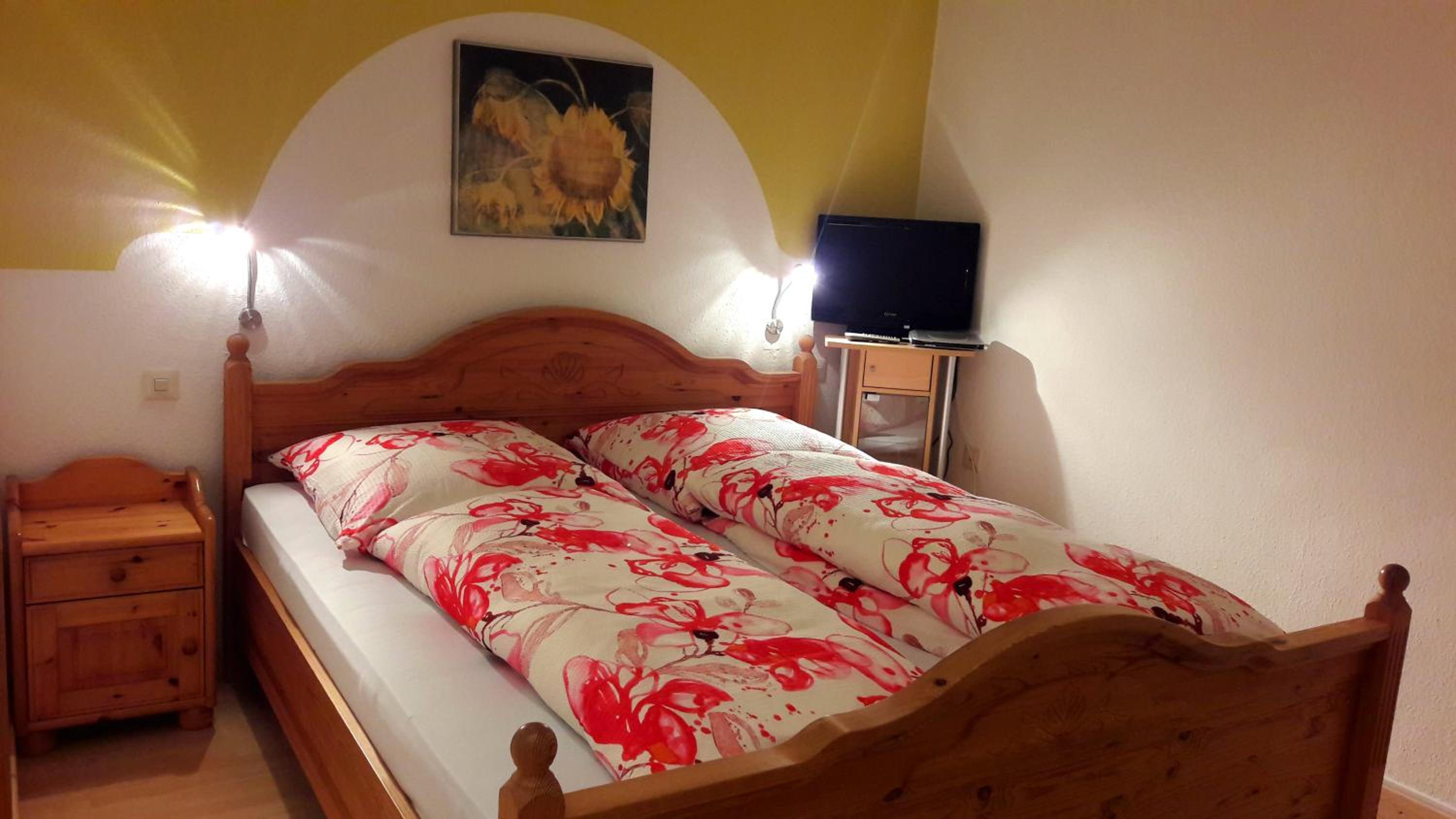 Quadruple Room with Balcony - Photo 1