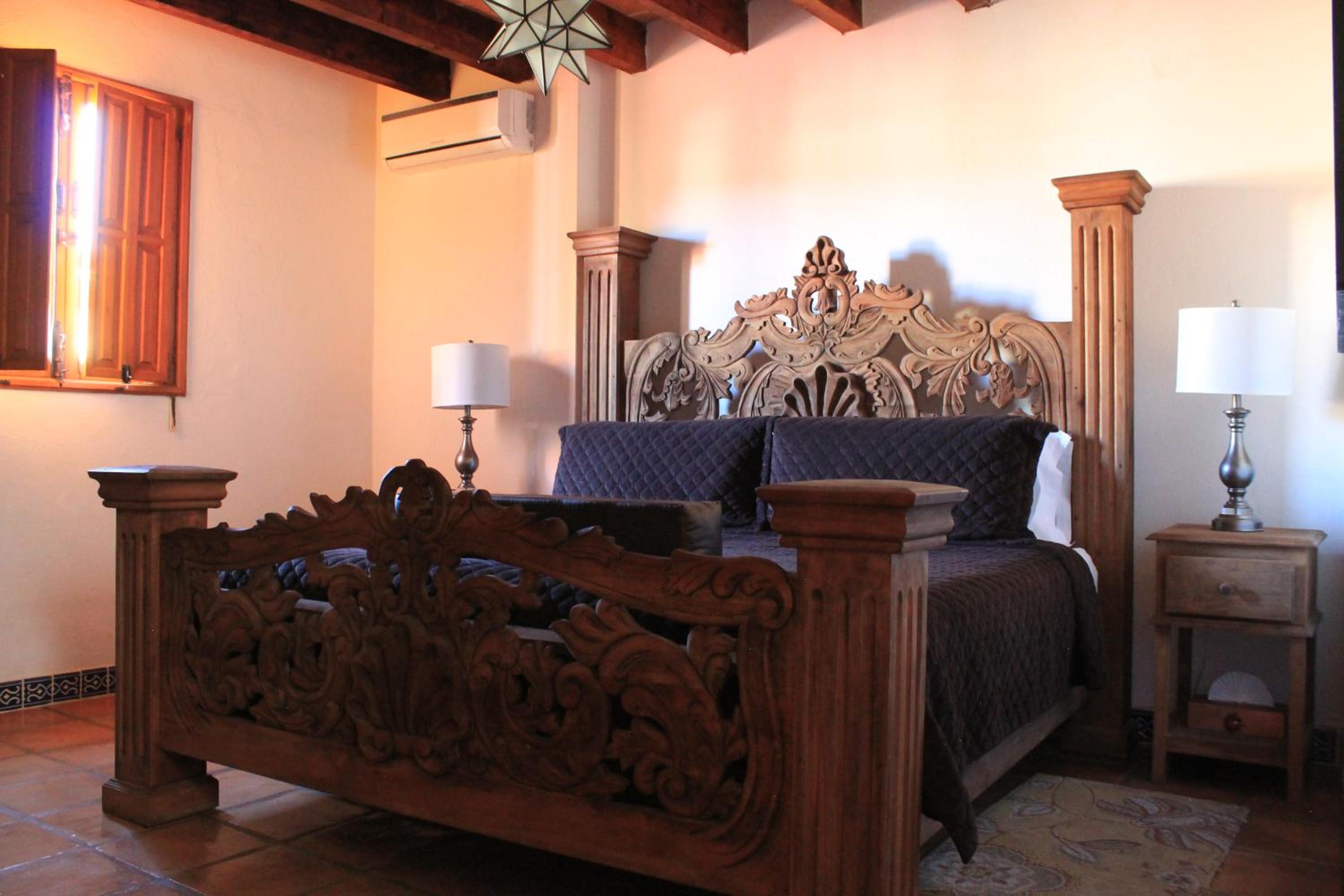 Suite with Terrace - Photo 11
