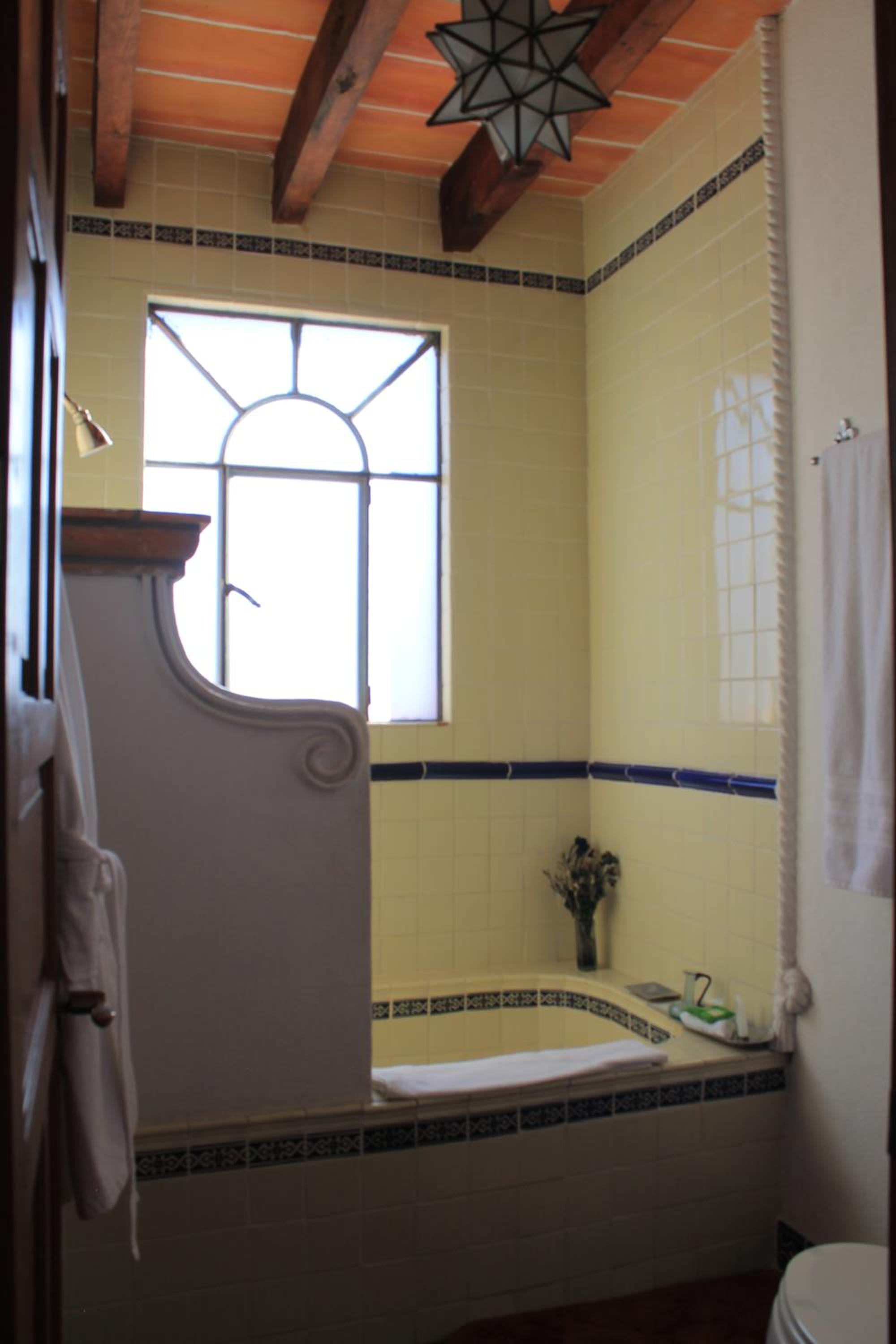 Suite with Terrace - Photo 2