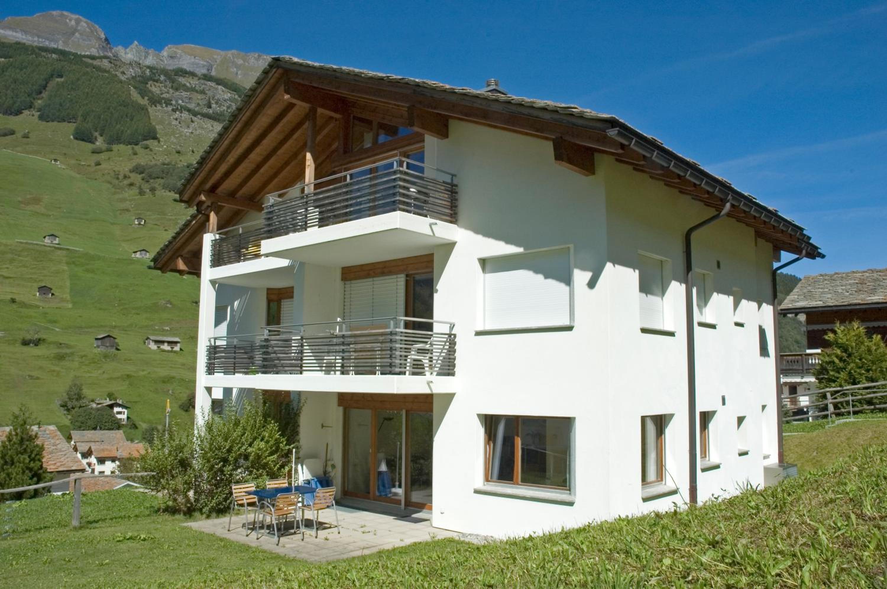 One-Bedroom Apartment (2 Adults + 2 Children) photo 2