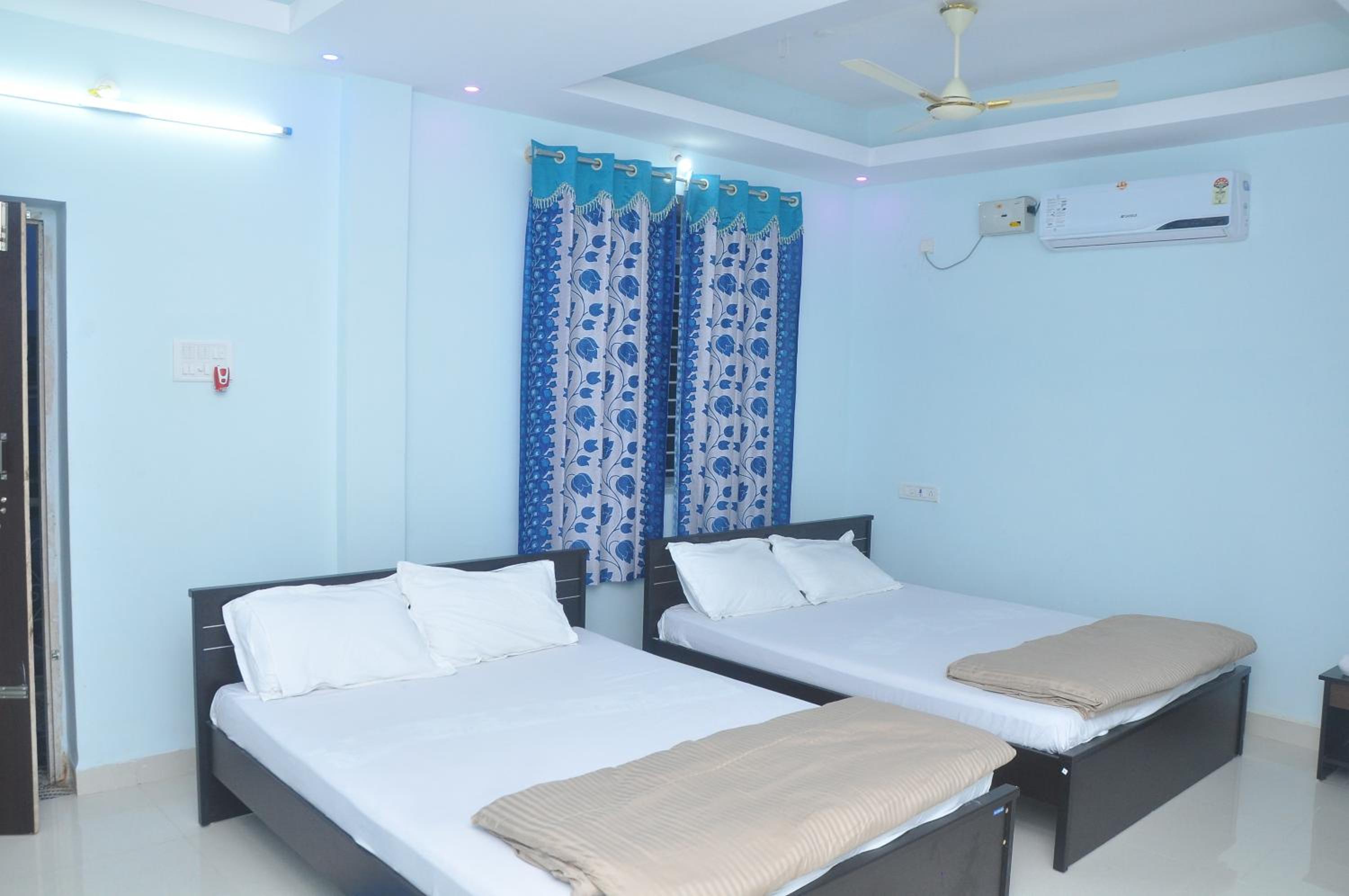 Deluxe Double Room - Photo 1