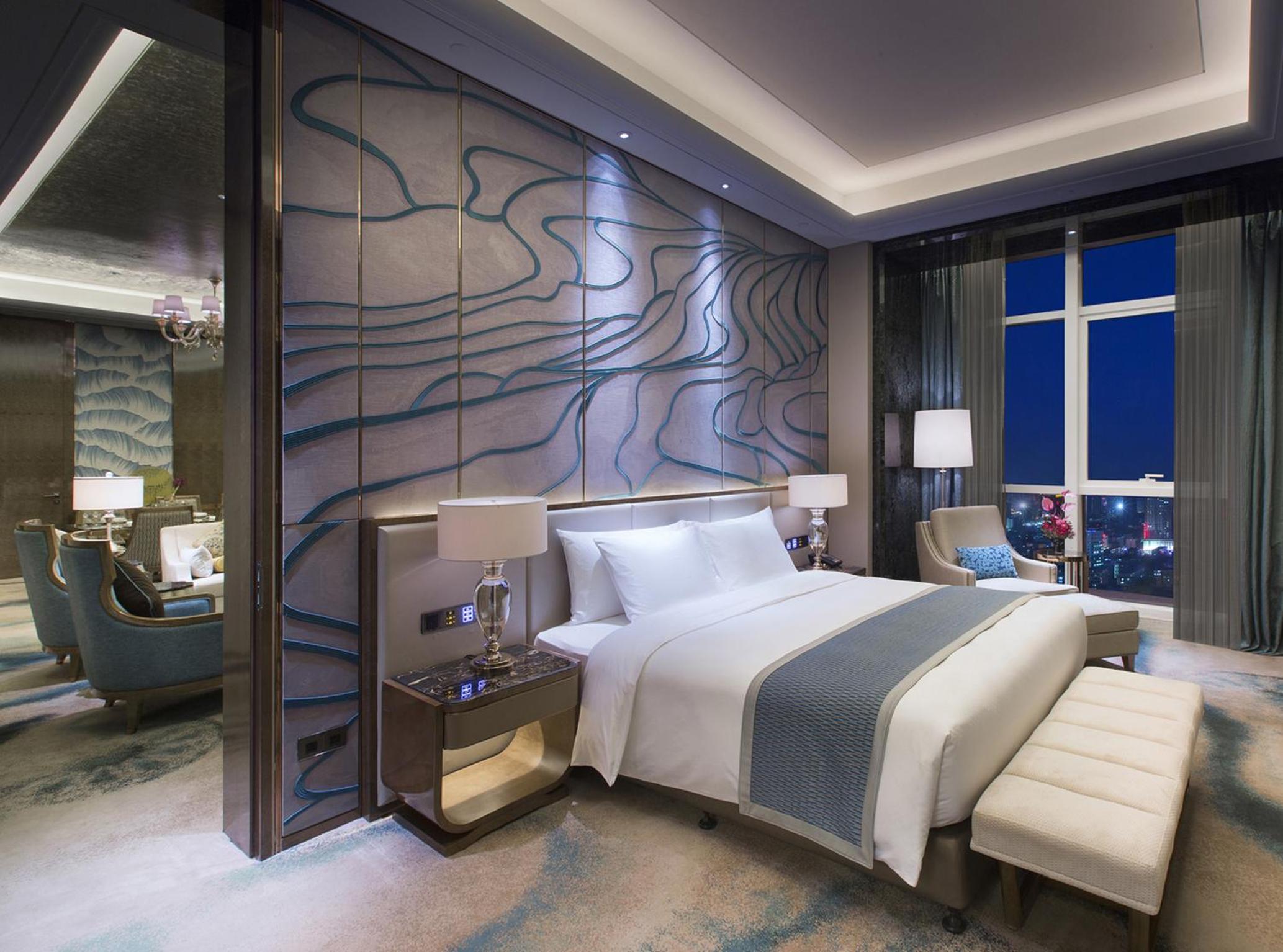 Deluxe Suite photo 3