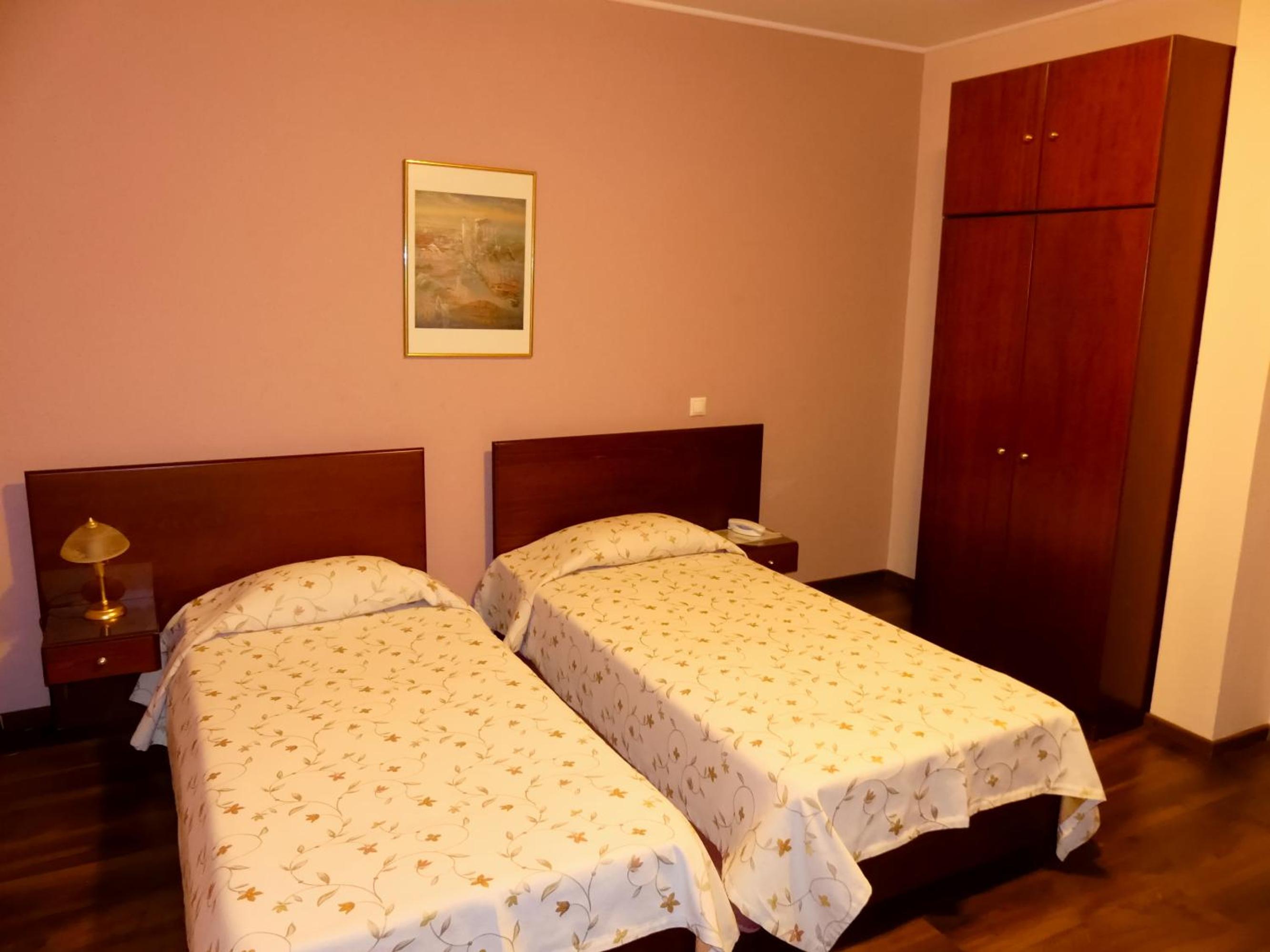Budget Double or Twin Room - Photo 5
