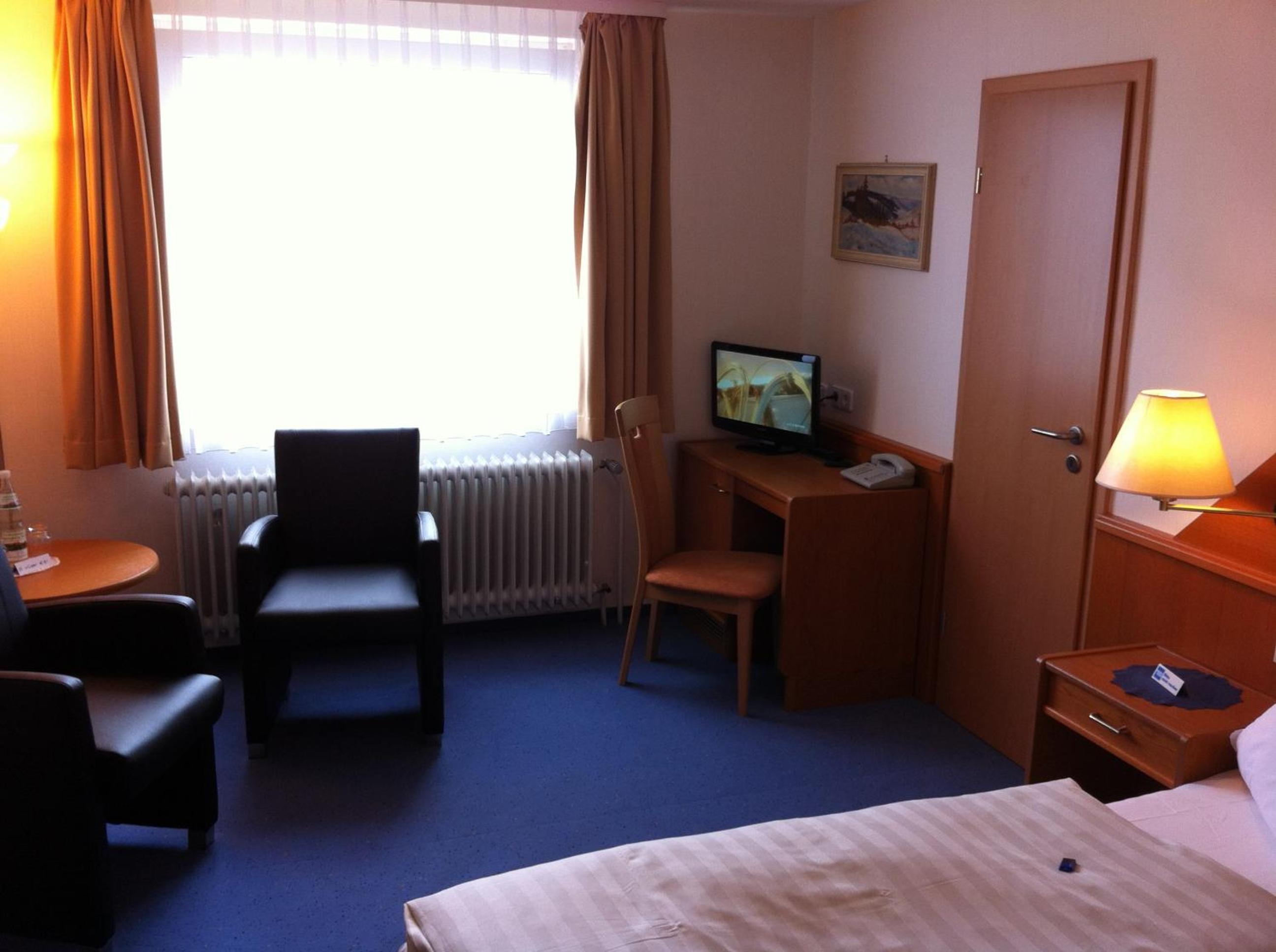 Double Room - Photo 17