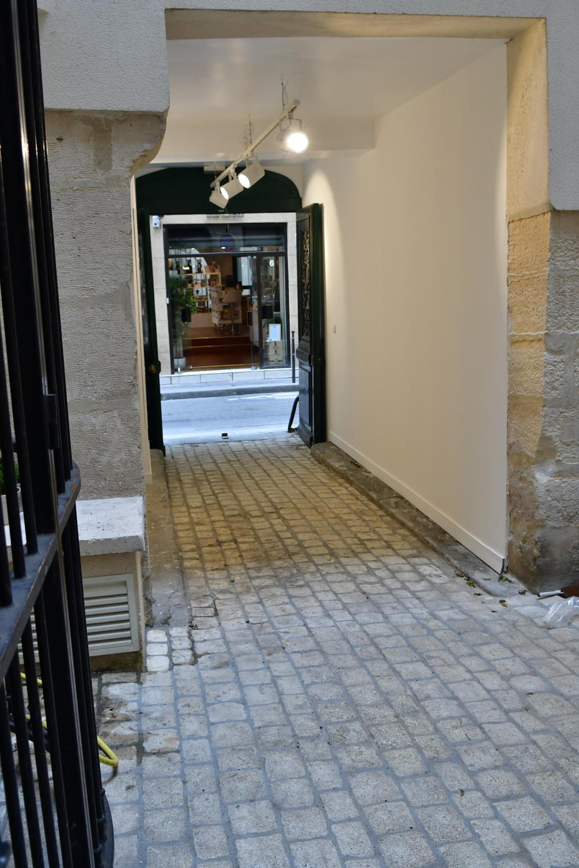 Apartment - Ground Floor photo 2