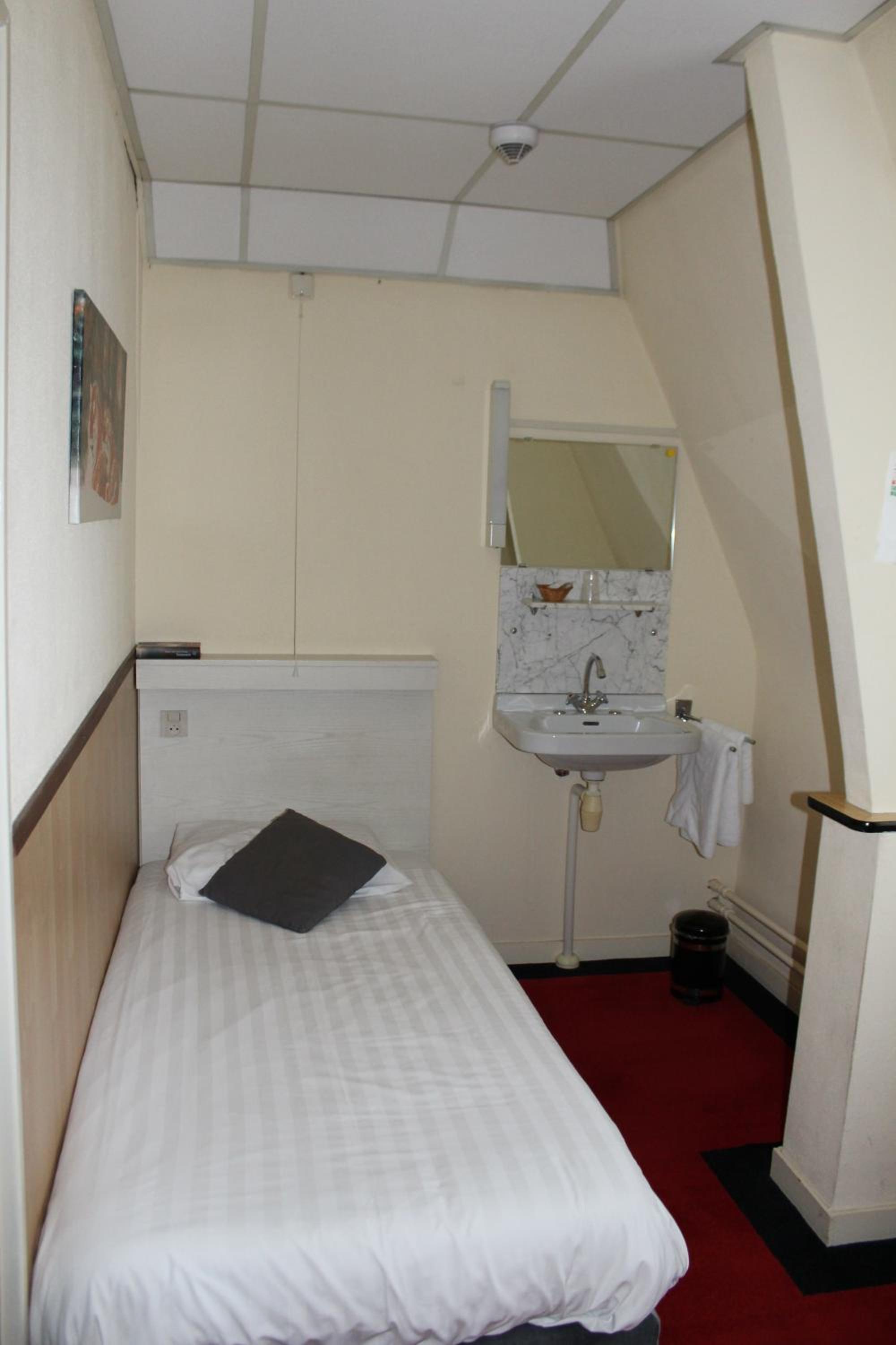 Standard Single Room photo 3