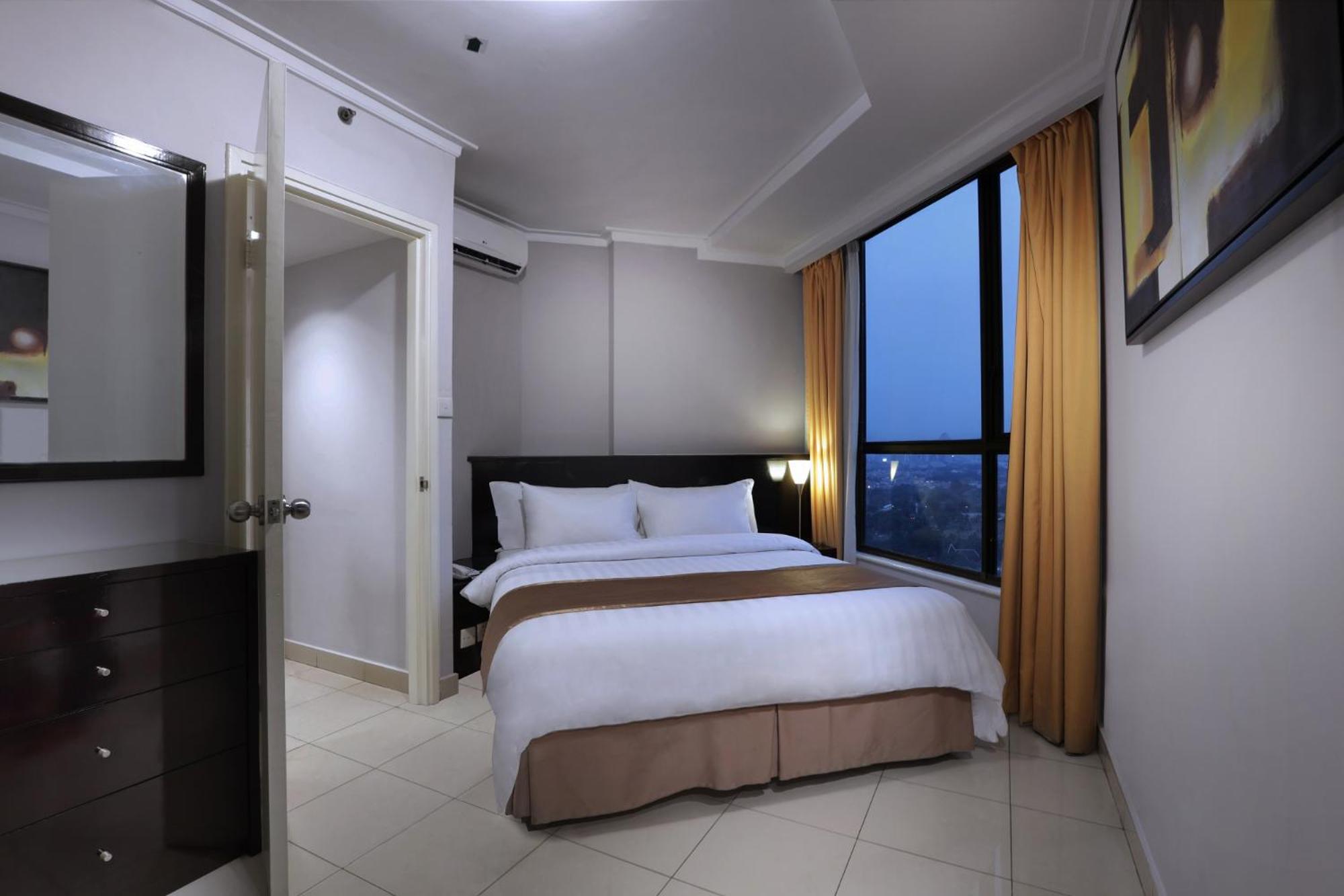 Grand Executive Triple - Photo 9