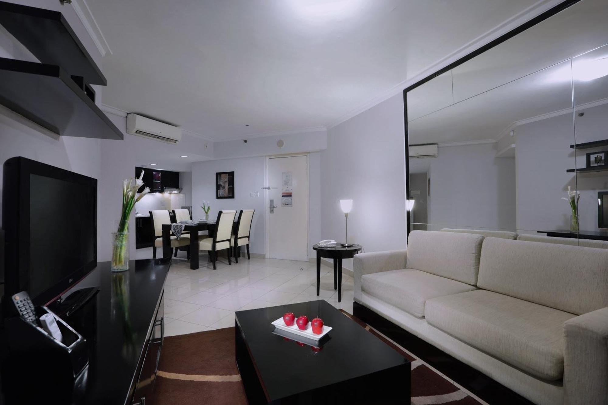 Business Suite - Photo 10