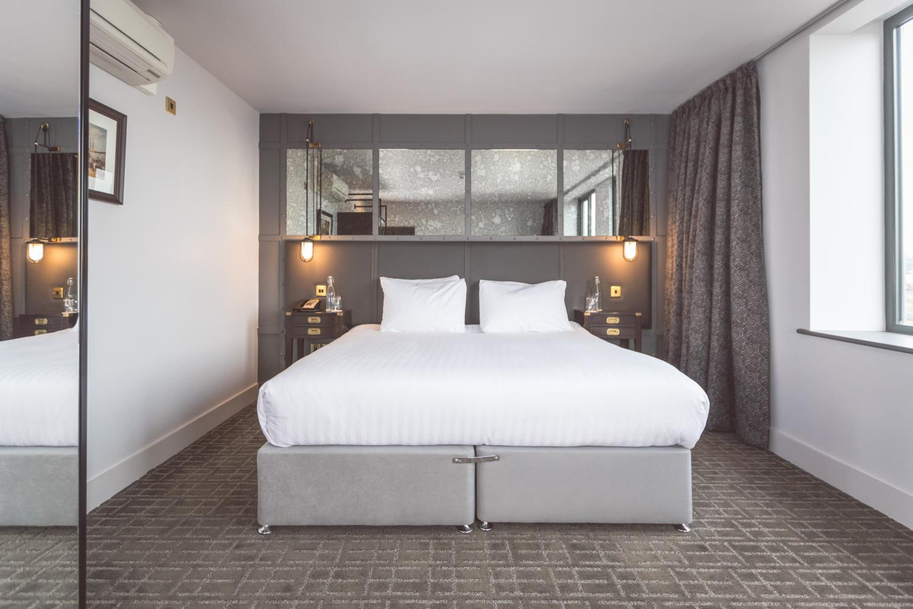 Superior King Room photo 1