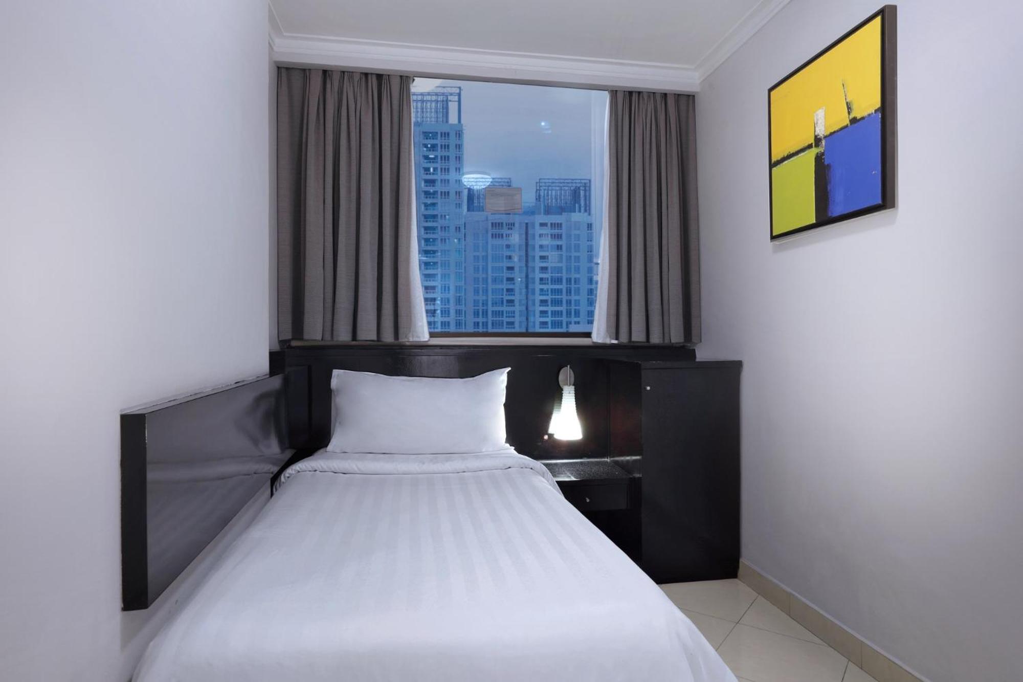 Grand Executive Double Queen Room - Photo 7