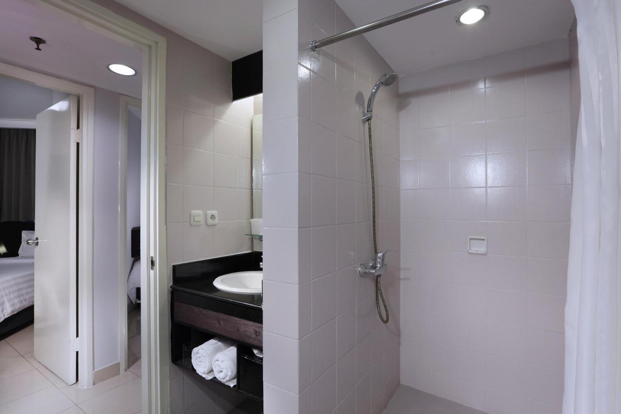 Grand Executive Double Queen Room - Photo 6