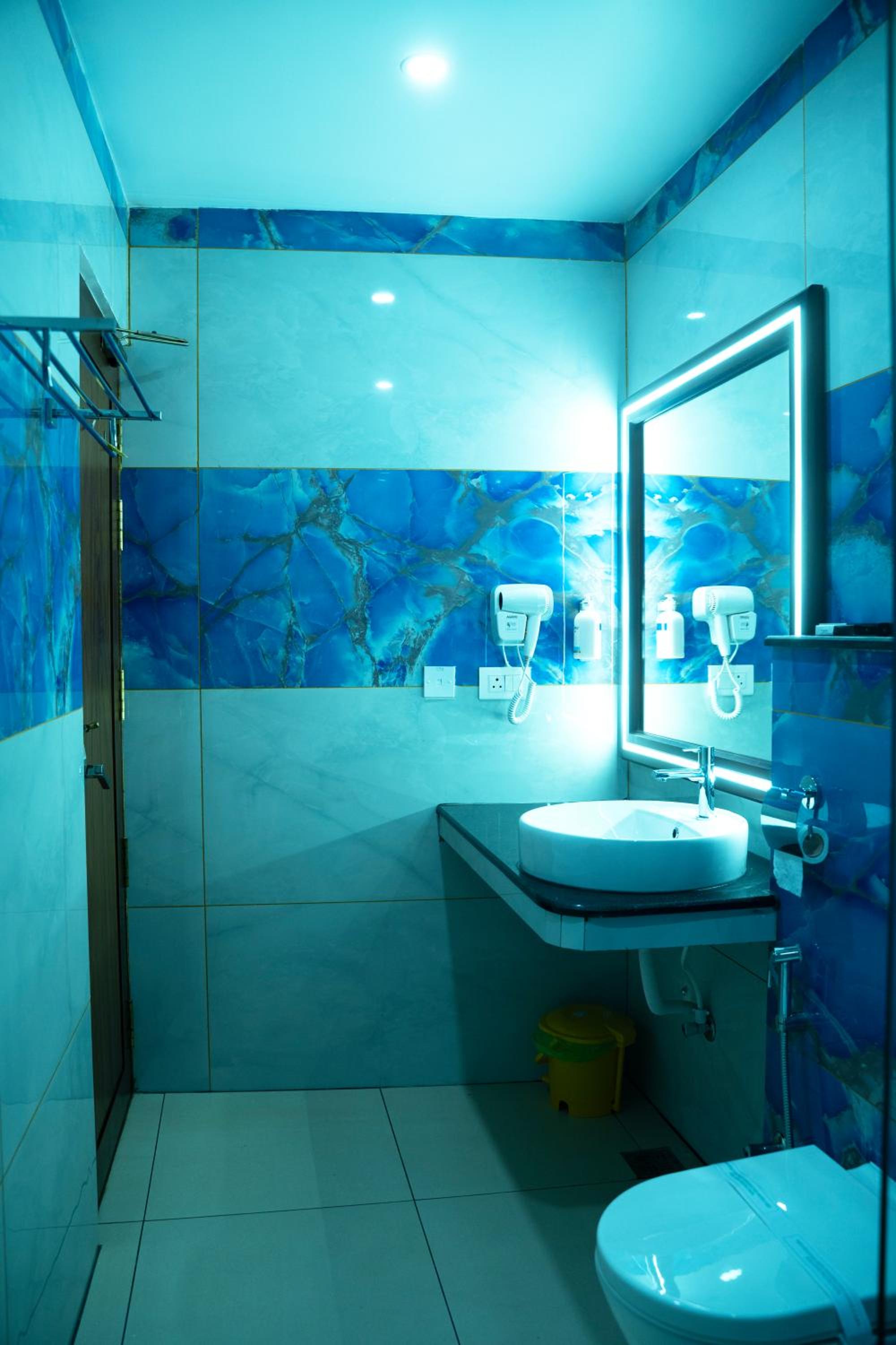 Deluxe Room, photo 6
