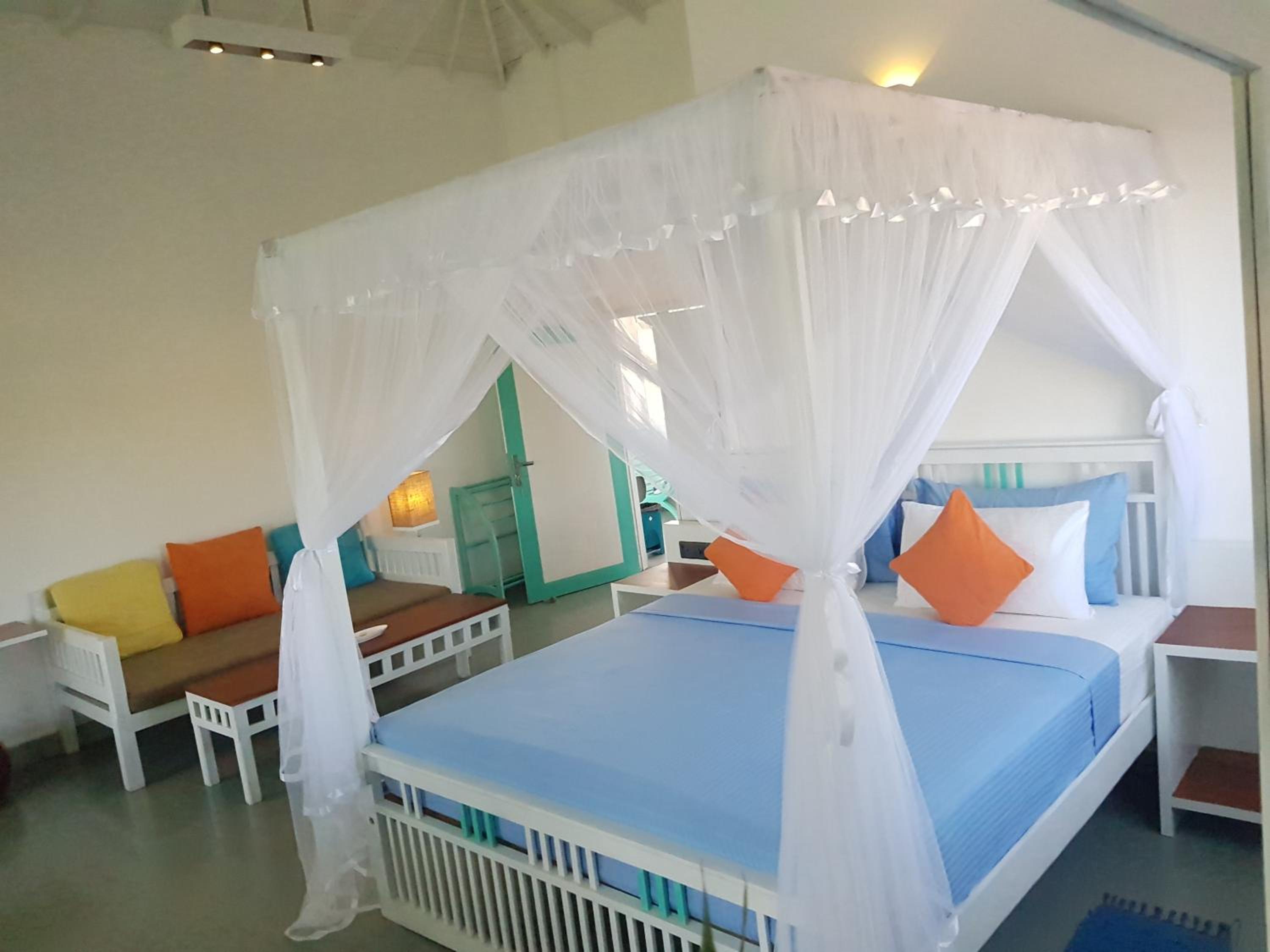 Deluxe Double Room with Balcony and Sea View photo 2