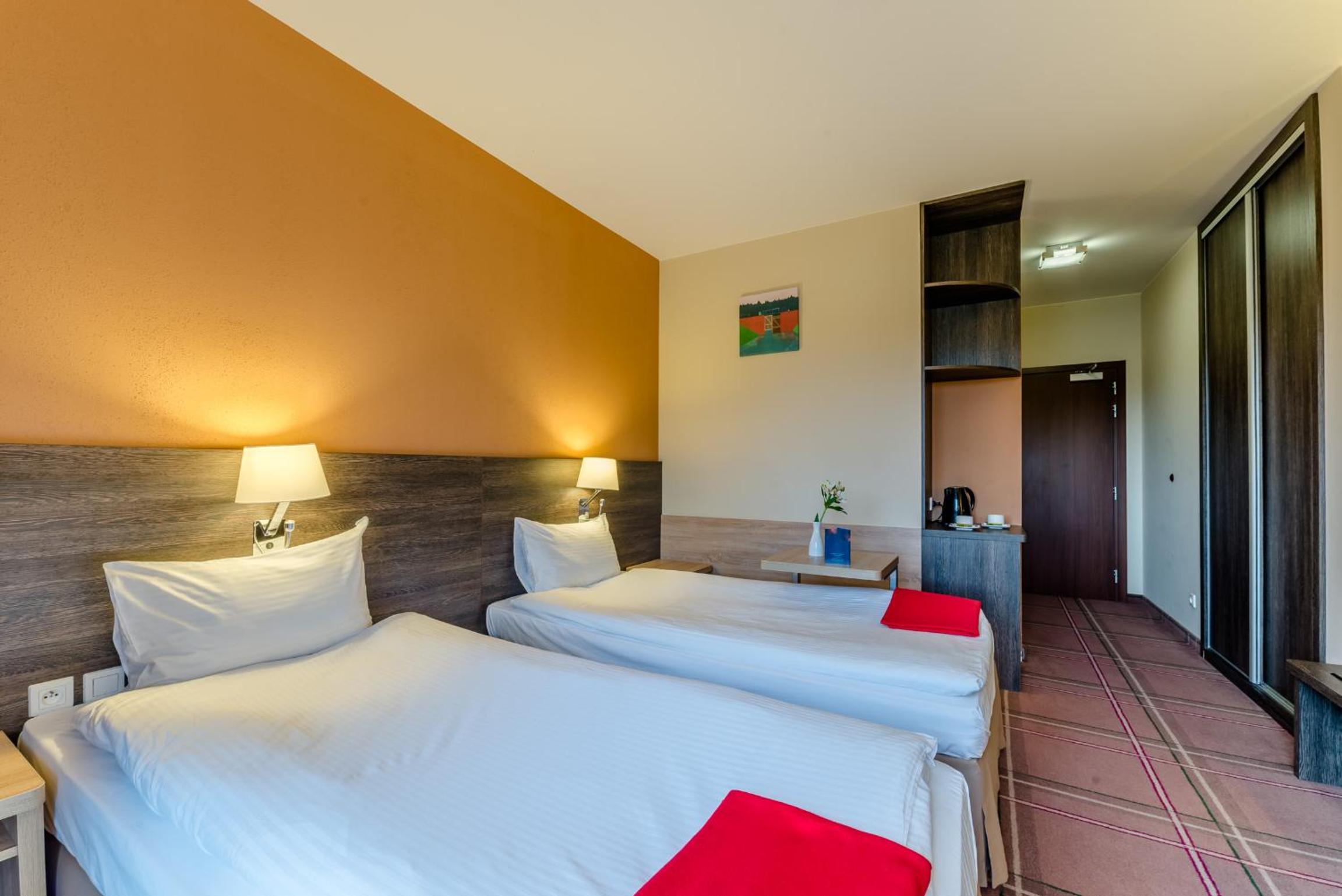 Double or Twin Room photo 2
