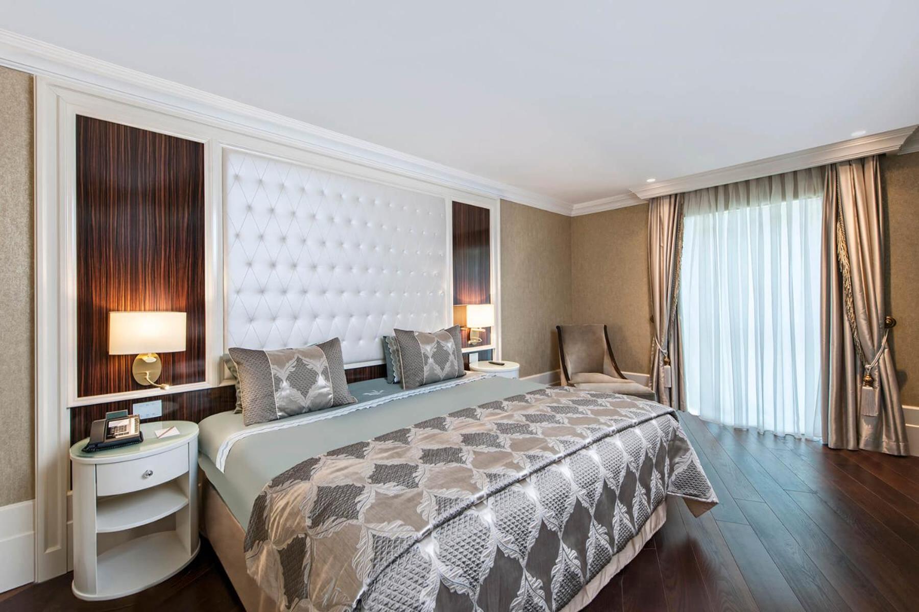 Presidential Suite with King Size Bed photo 1