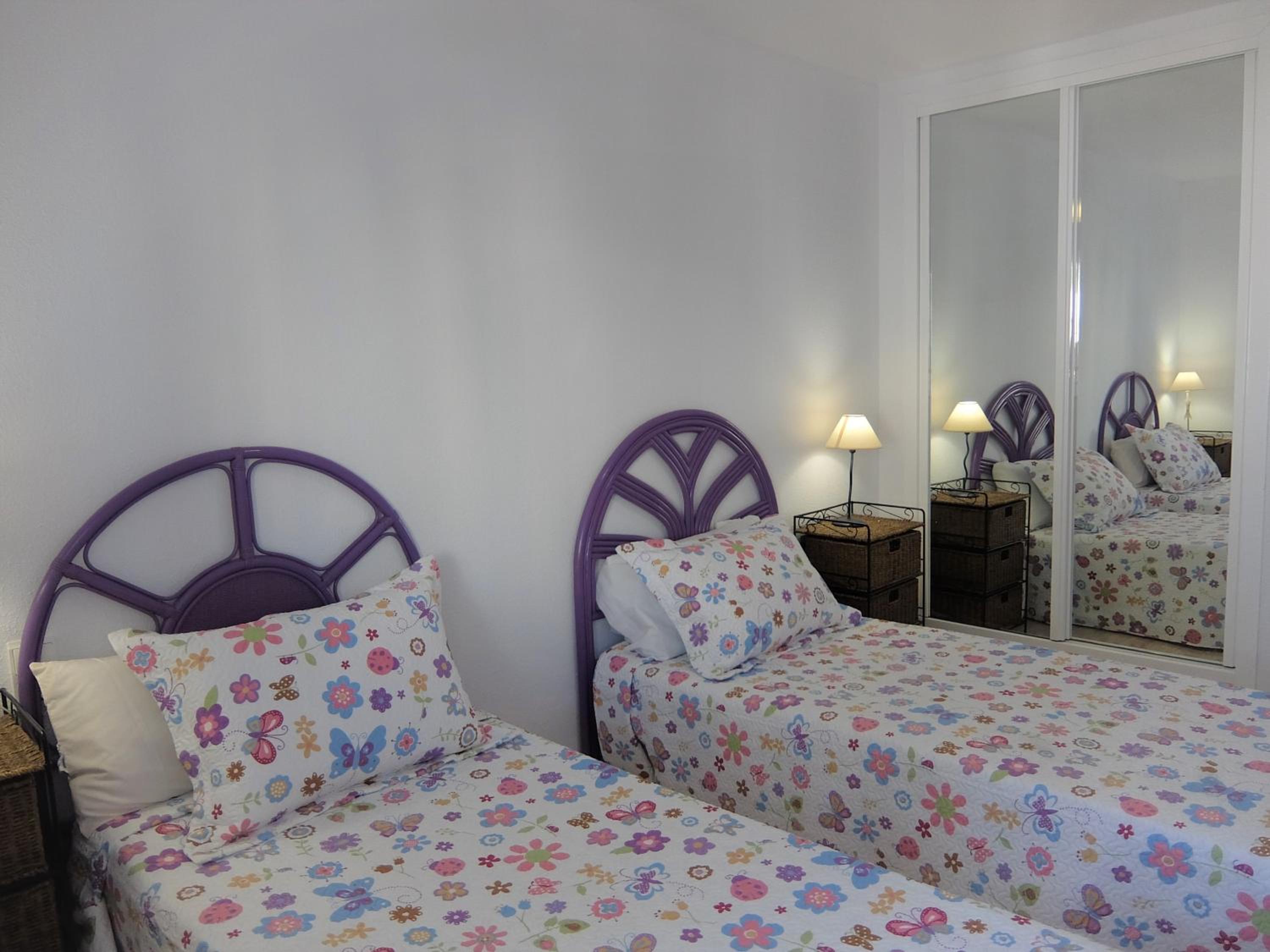 Apartamento con vista a la piscina