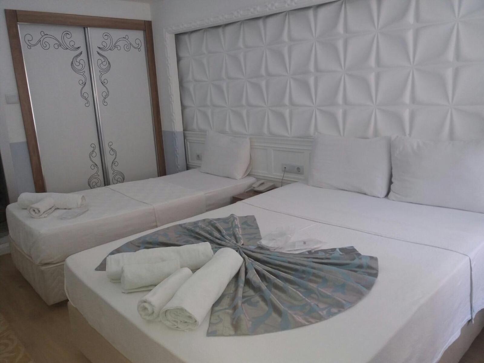 Luxury Suite photo 3