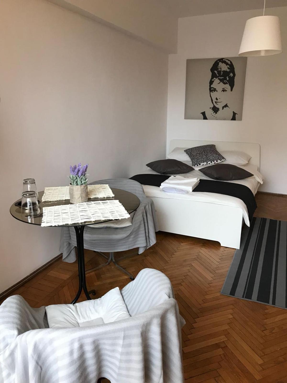 Apartment - Photo 17