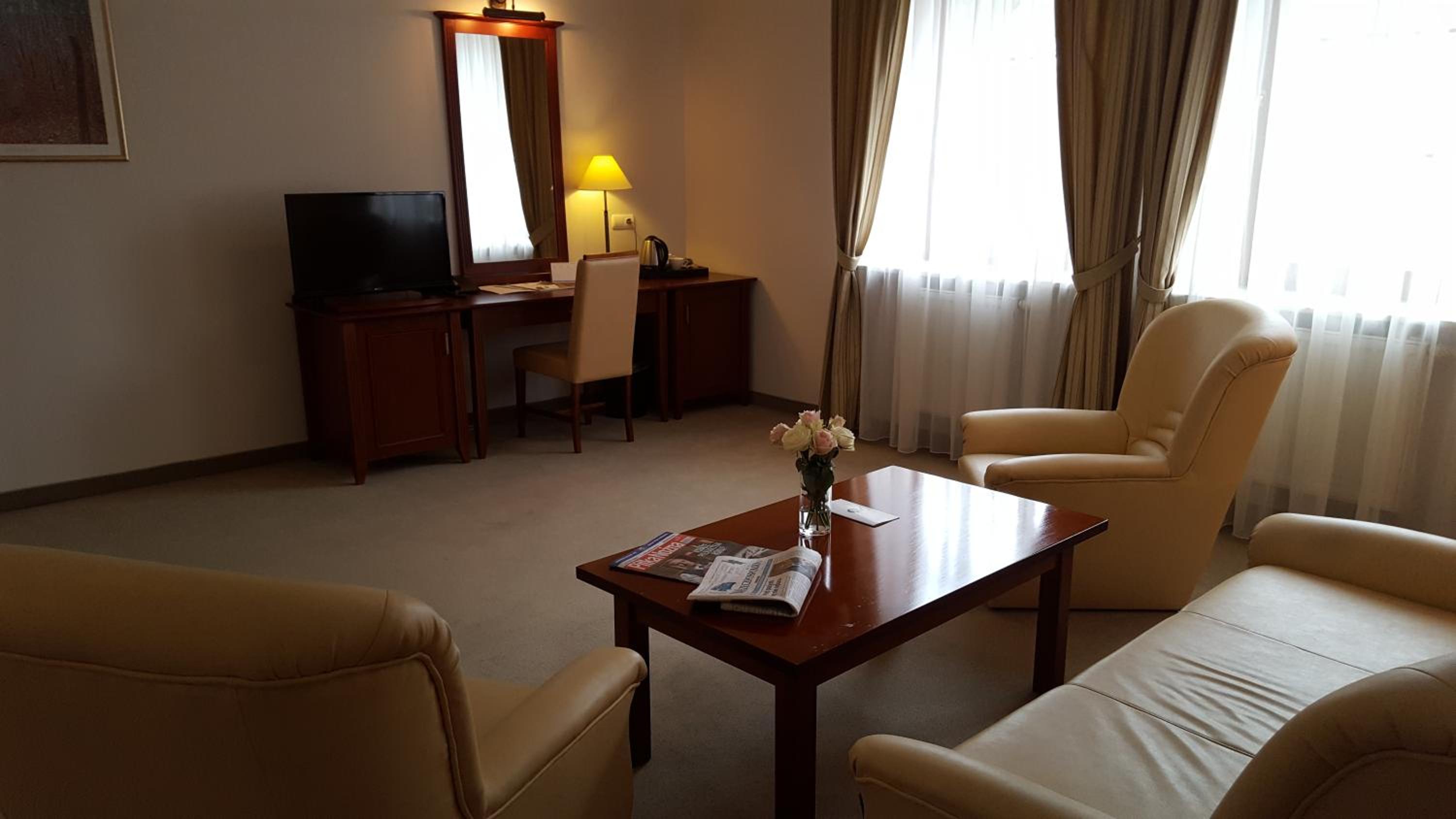 Standard Double Suite - Photo 2