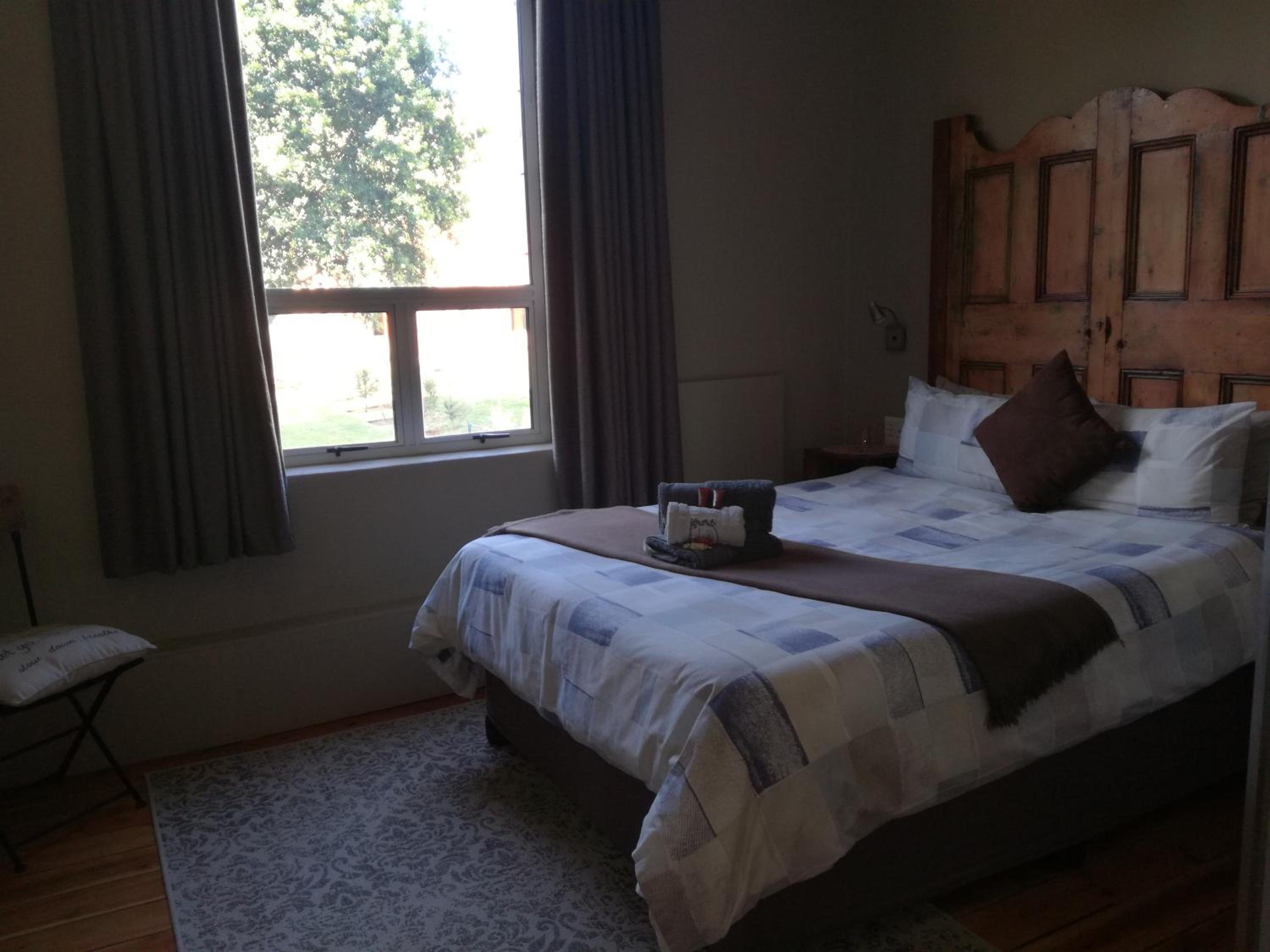 Queen Room with Garden View photo 3