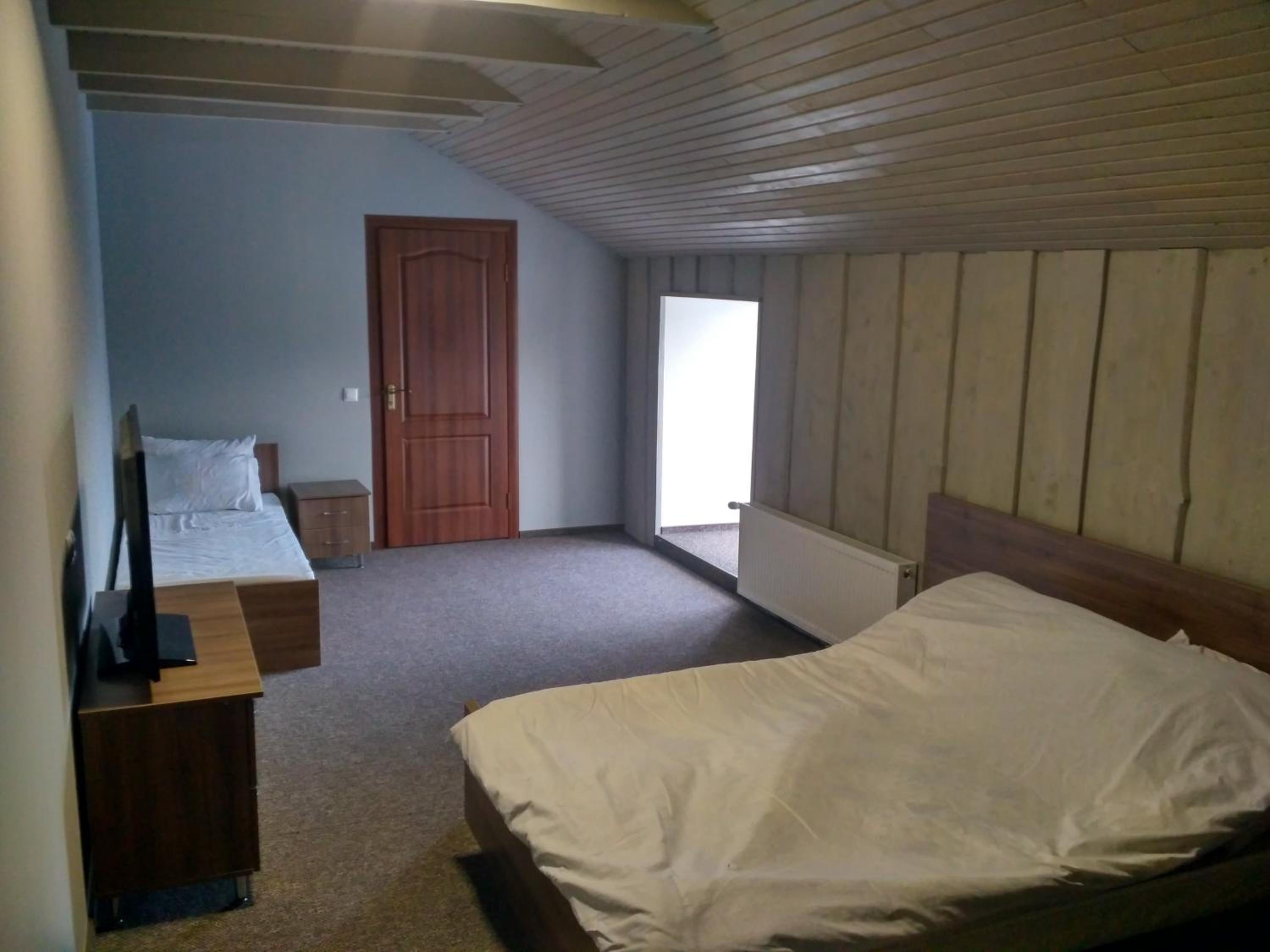 Comfort Triple Room with Shower