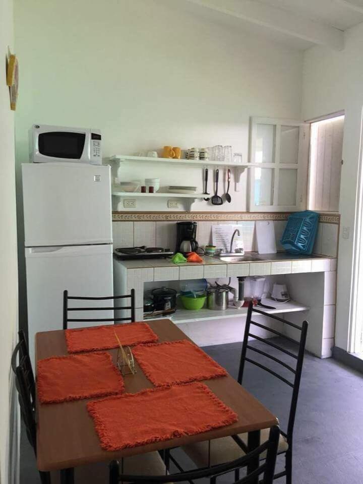 One-Bedroom House photo 3