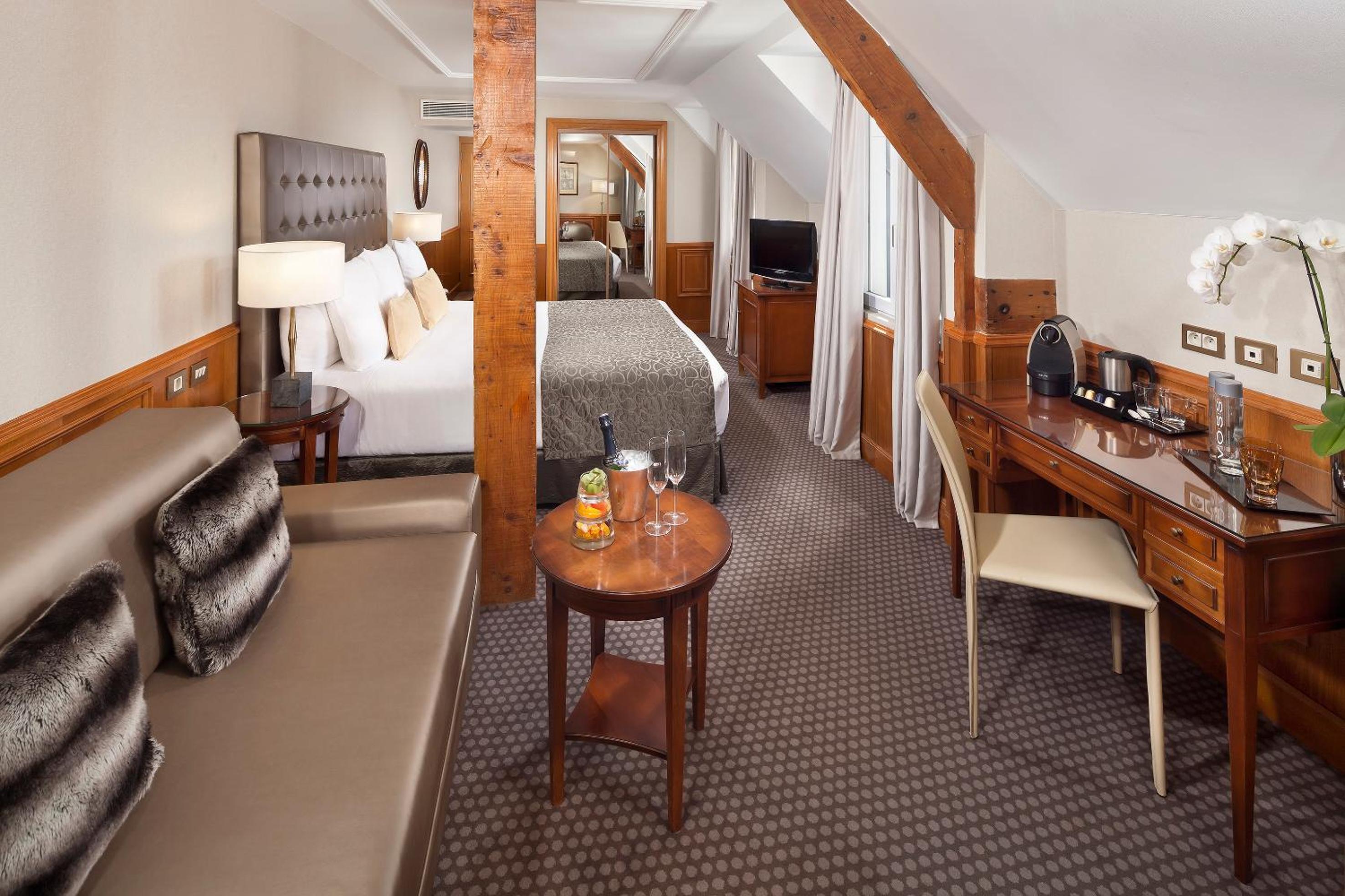 Grand Premium Double Room