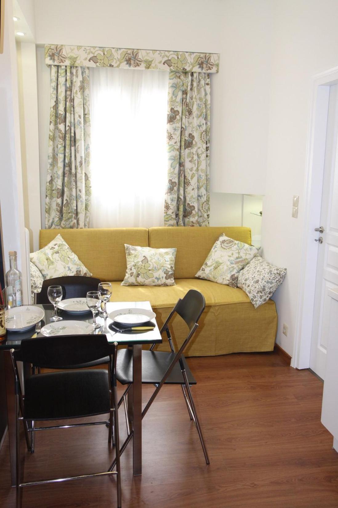 Studio Apartment photo 1