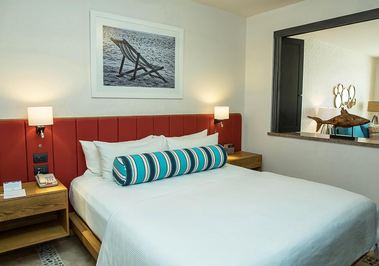 One-Bedroom Deluxe
