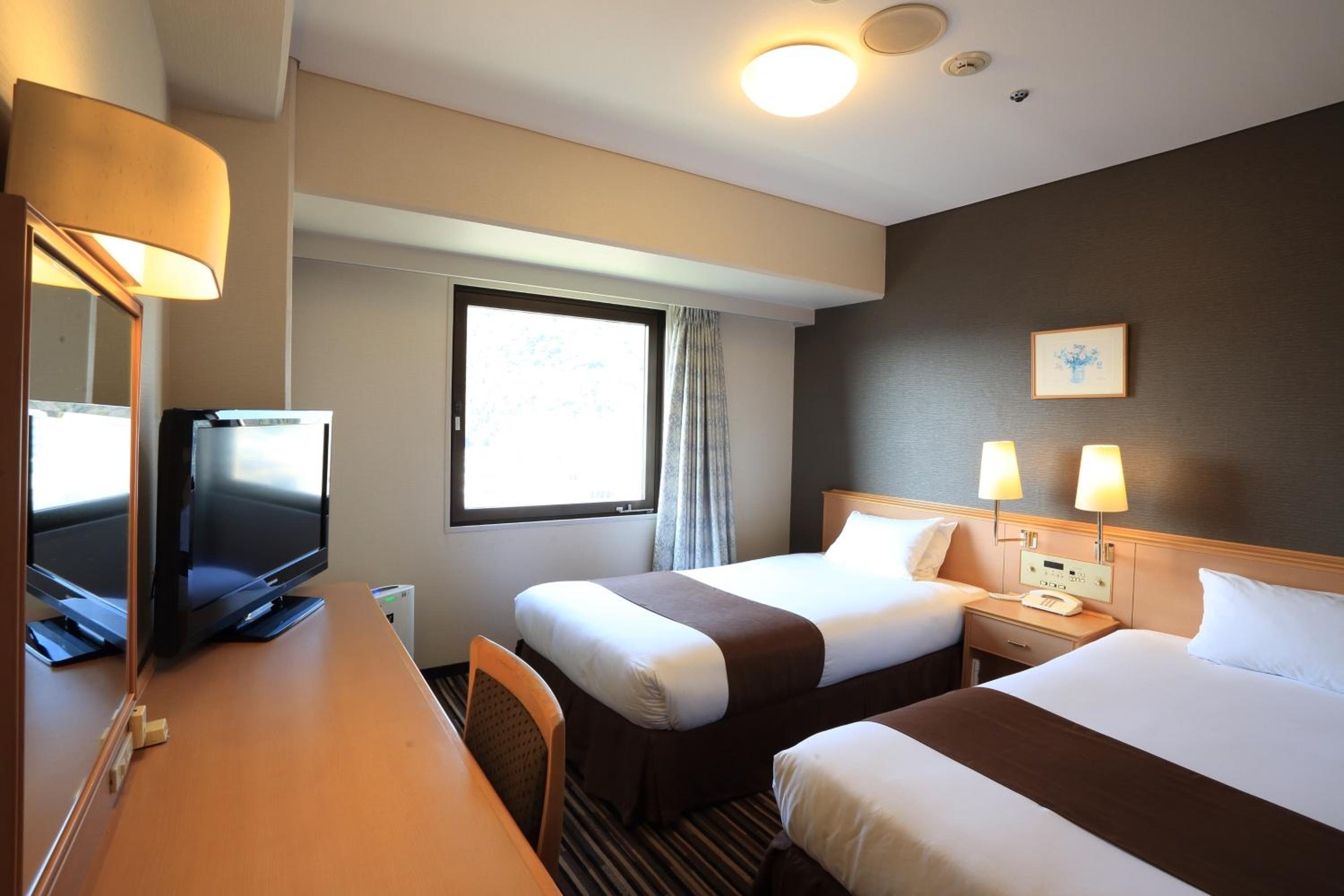 Standard Twin Room - Smoking - Photo 9