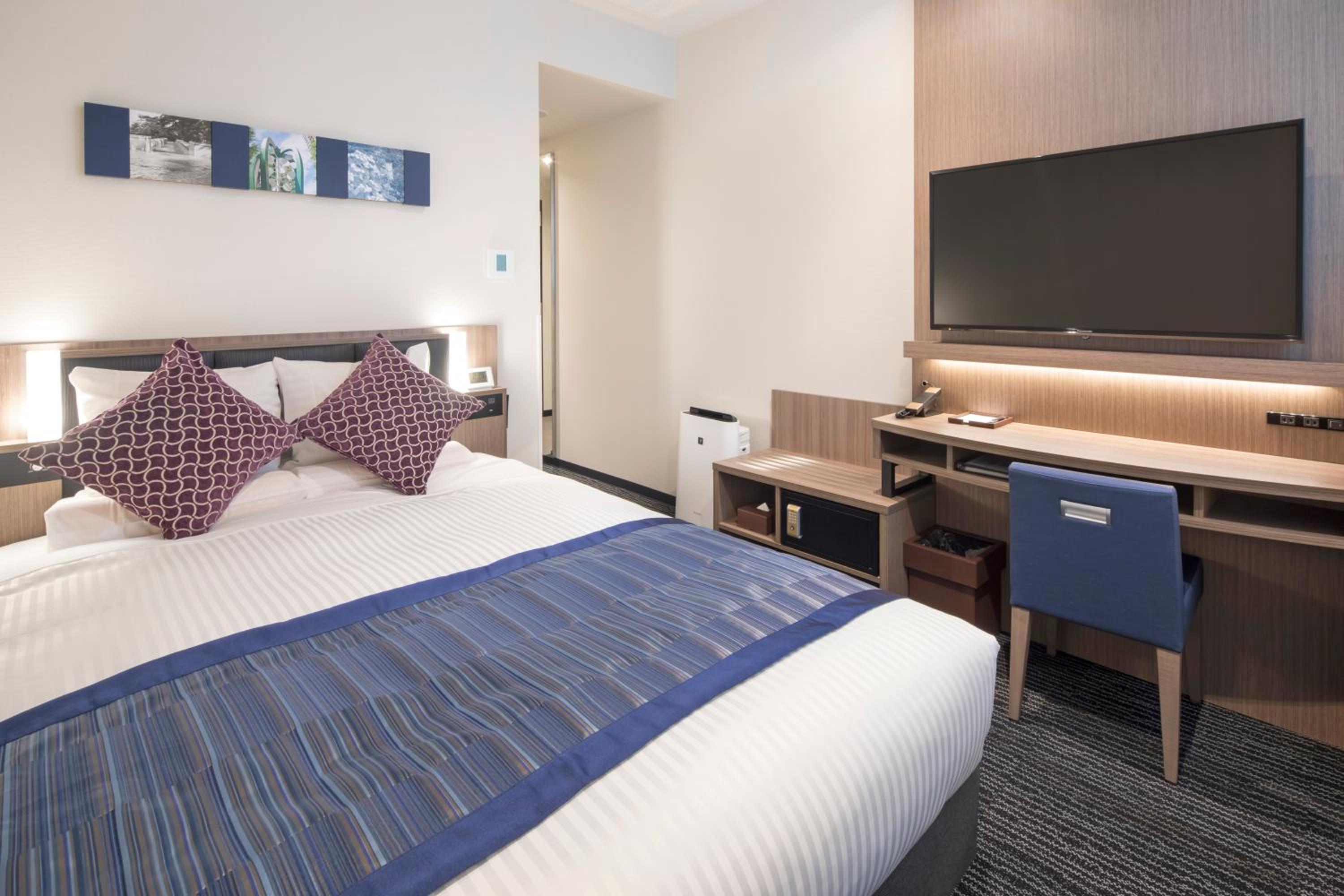 Superior Double Room - Non Smoking - House Keeping is Optional with Additional Cost