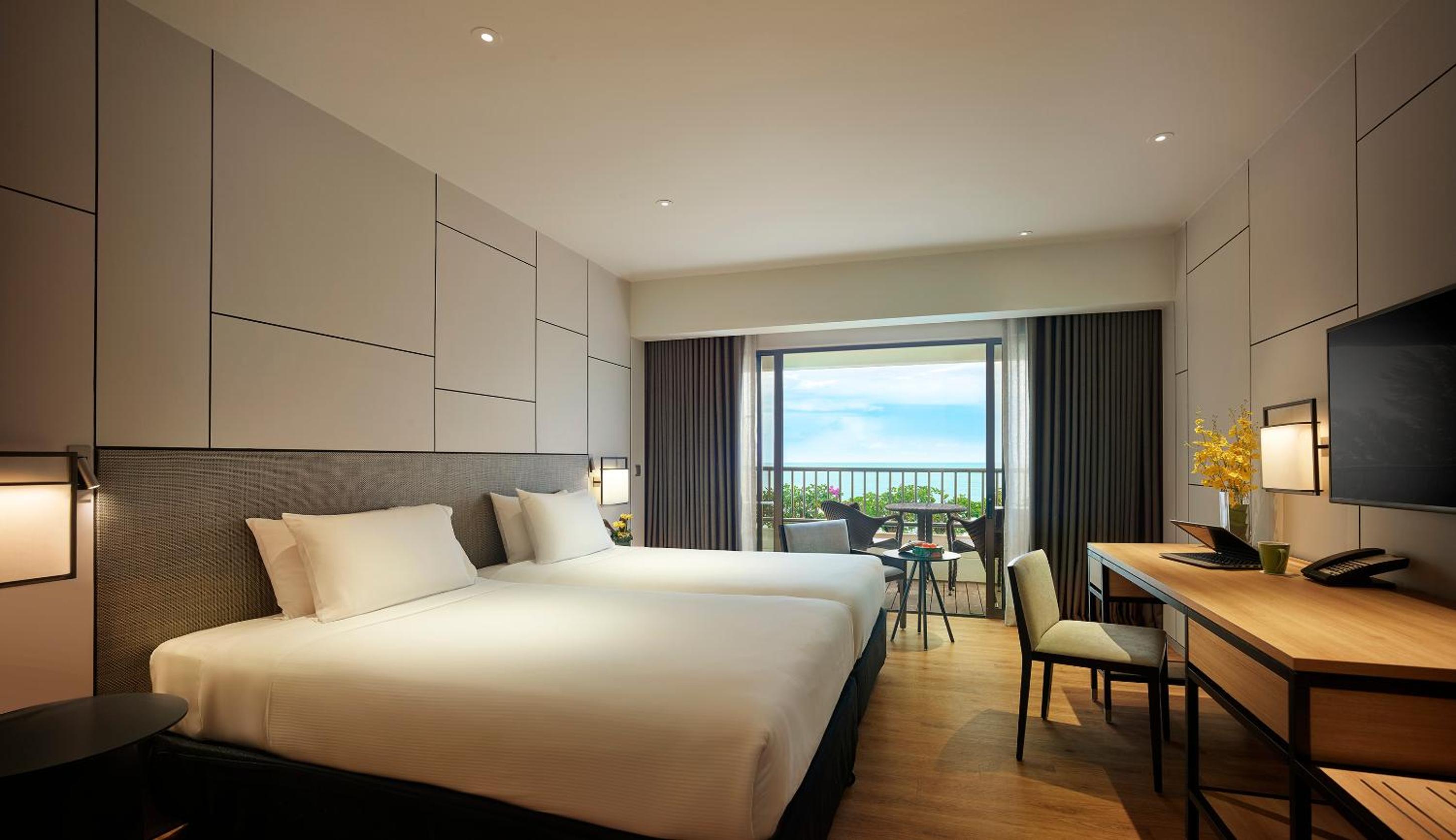 Premier Twin Room with Sea View - Photo 2