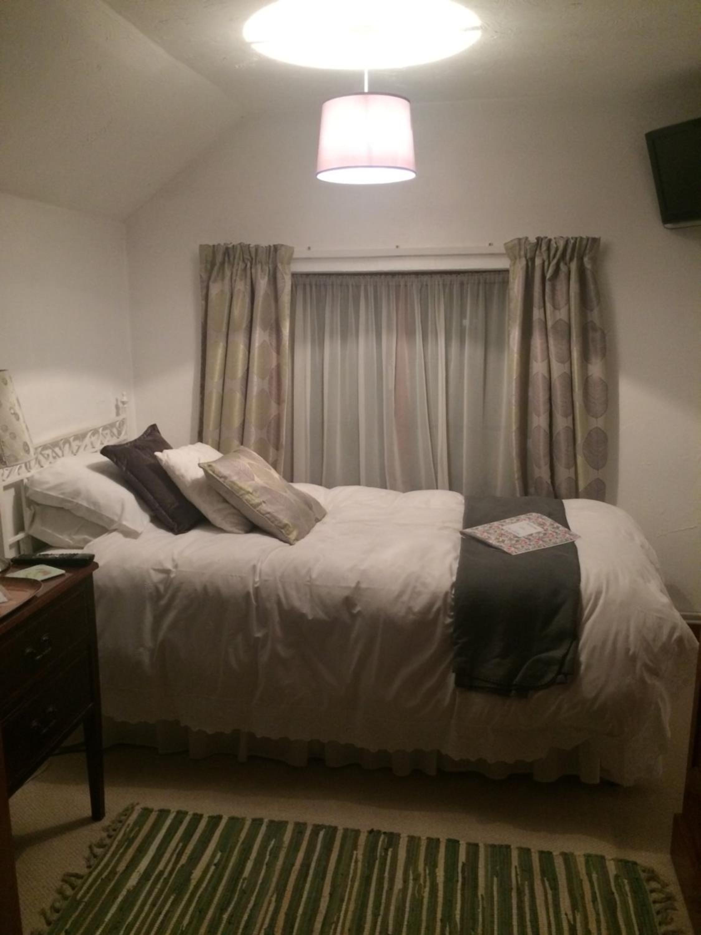 Single Room with Private External Bathroom photo 1