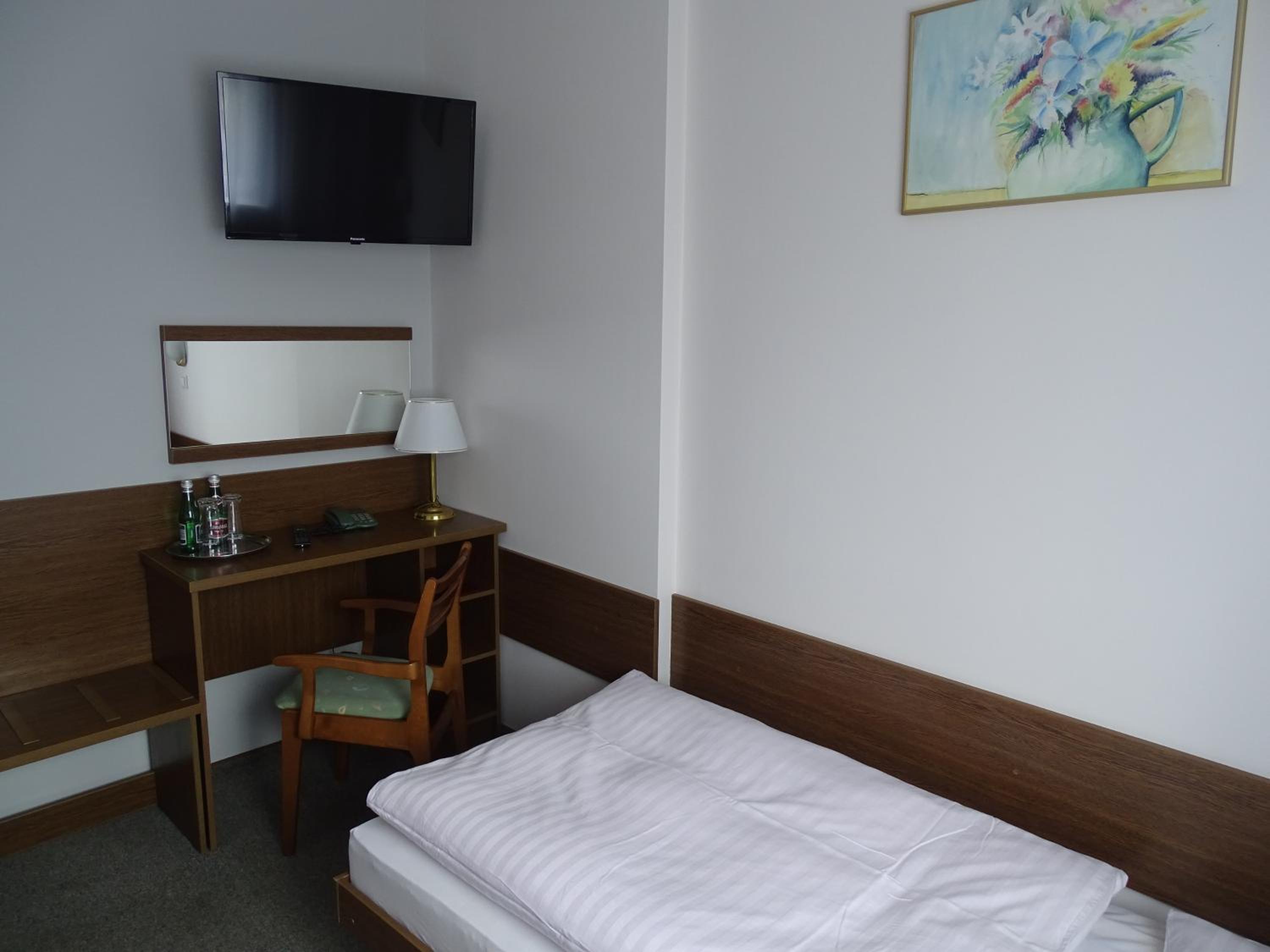 Single Room photo 3