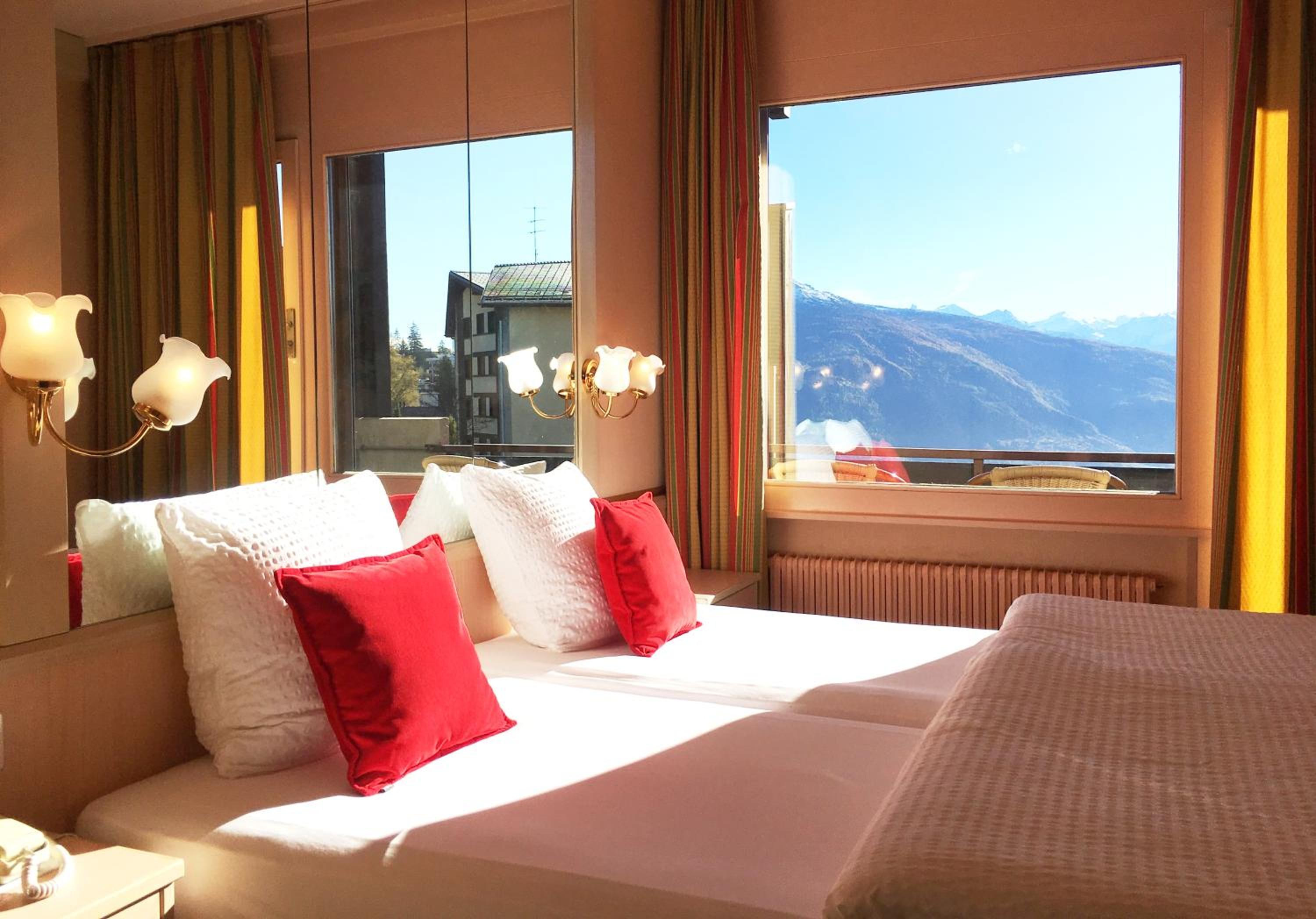 Double or Twin Room with Balcony - Photo 3