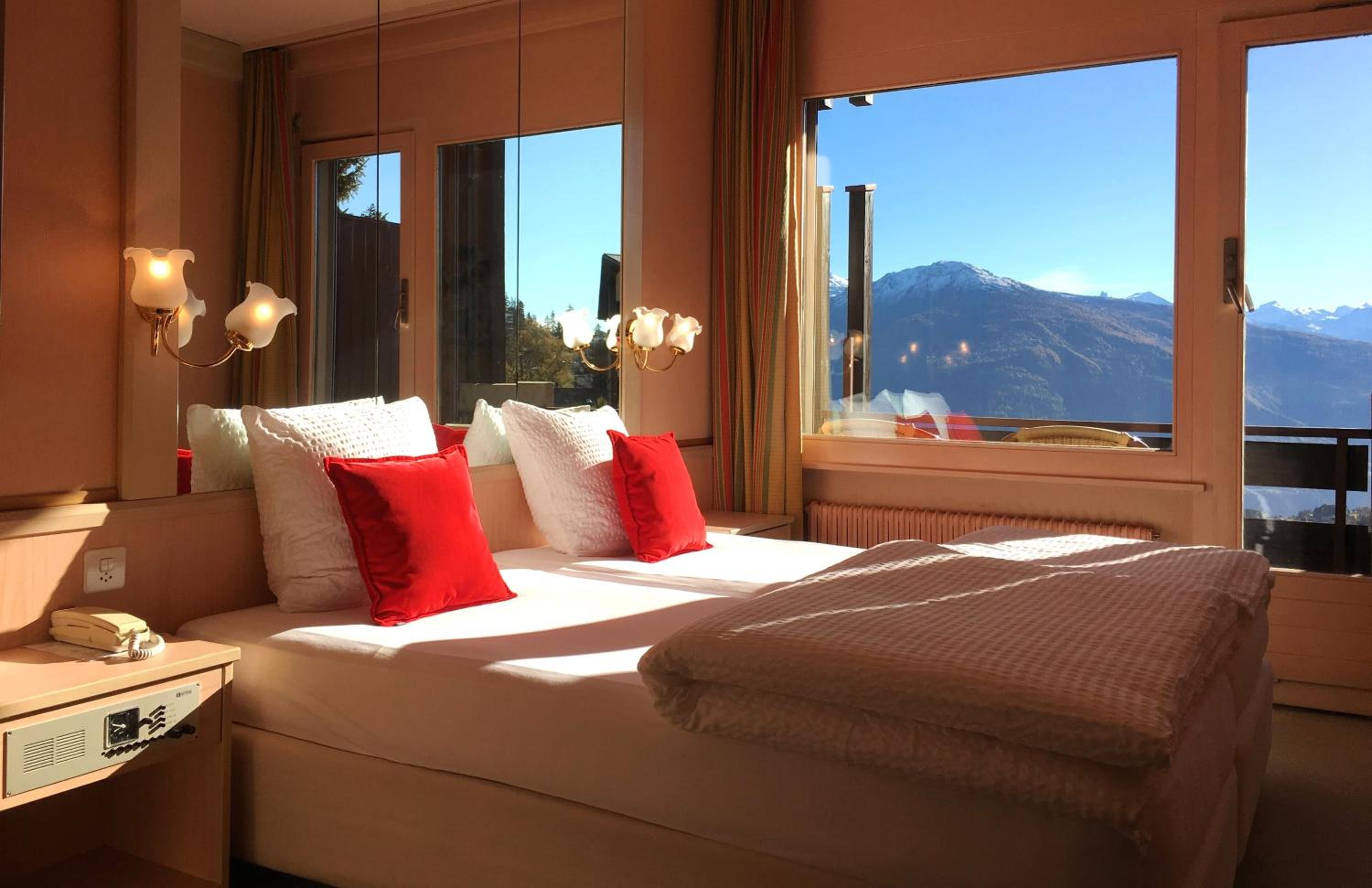 Double or Twin Room with Balcony - Photo 1