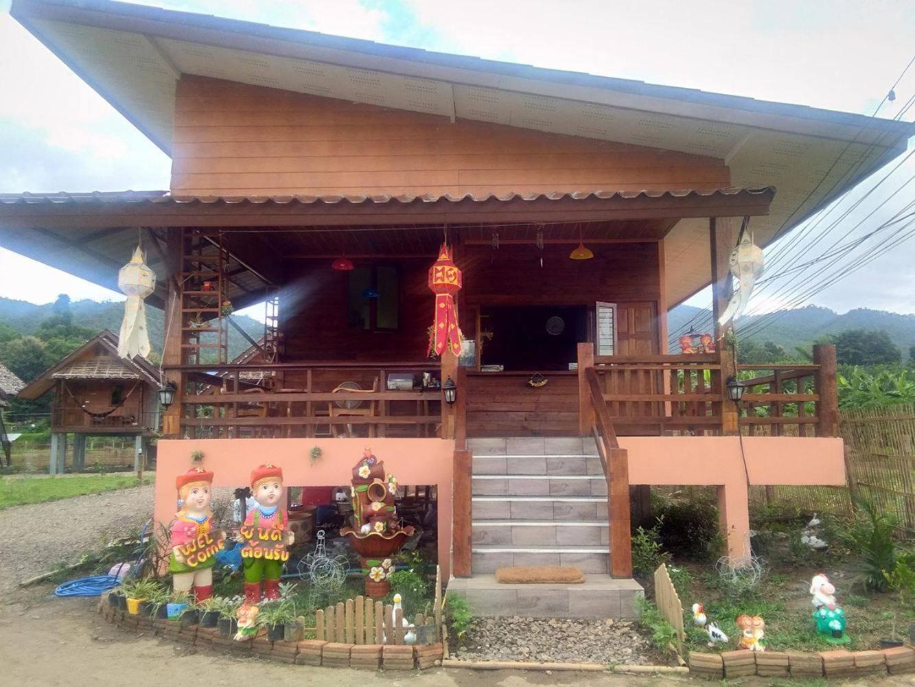 Double Room with Mountain View with Fan - Photo 32