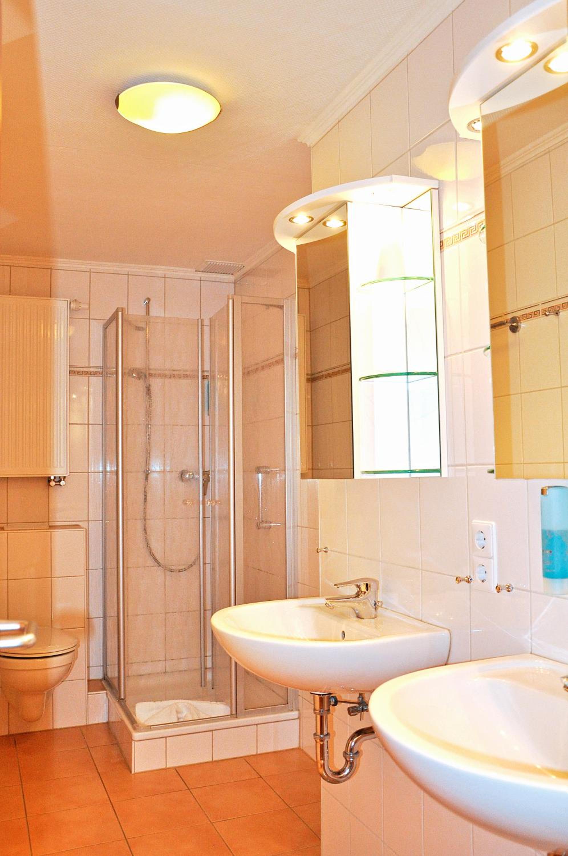 Standard Family Room - Photo 6