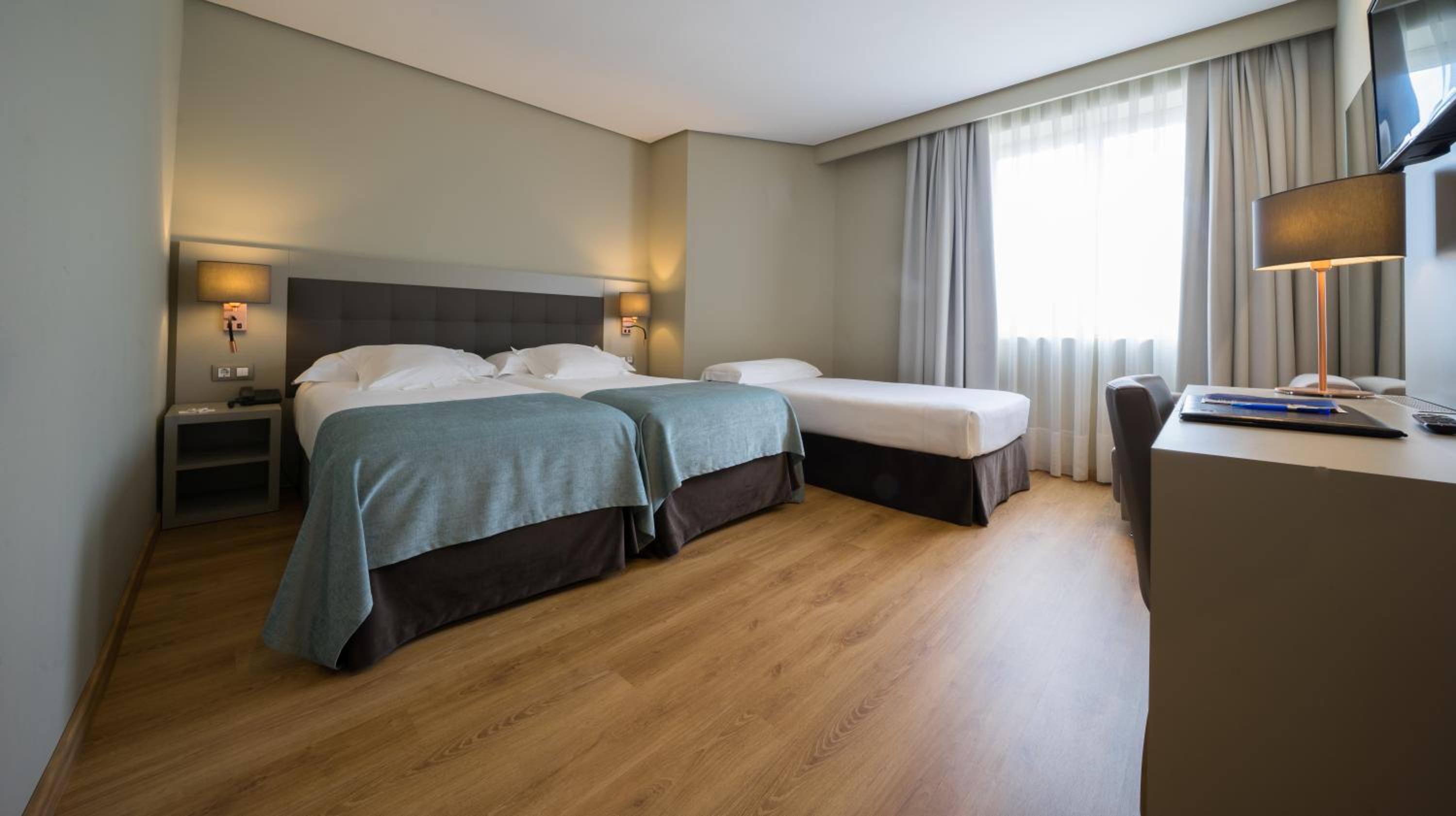 Standard Triple Room - Photo 1