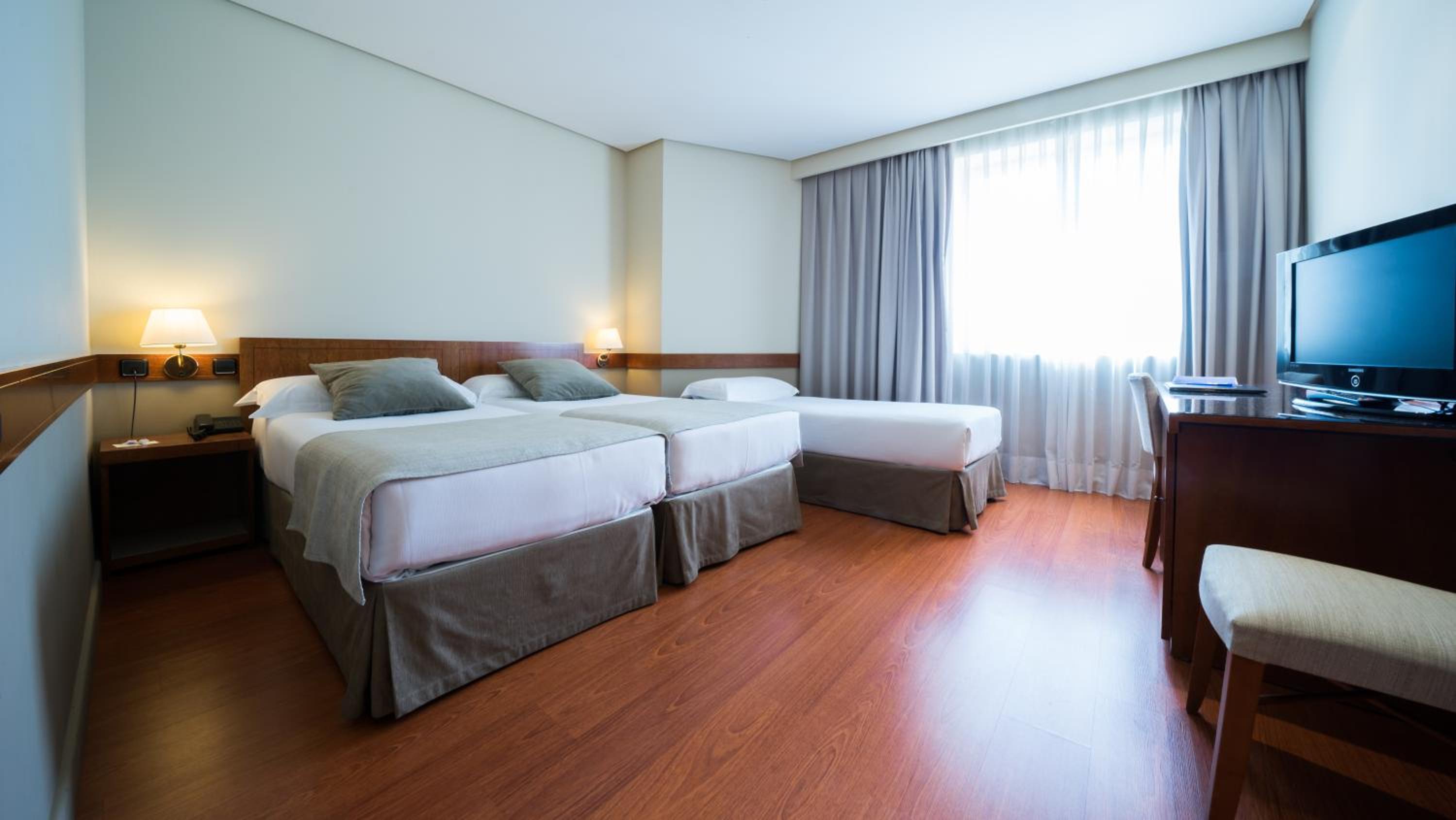 Standard Triple Room - Photo 4