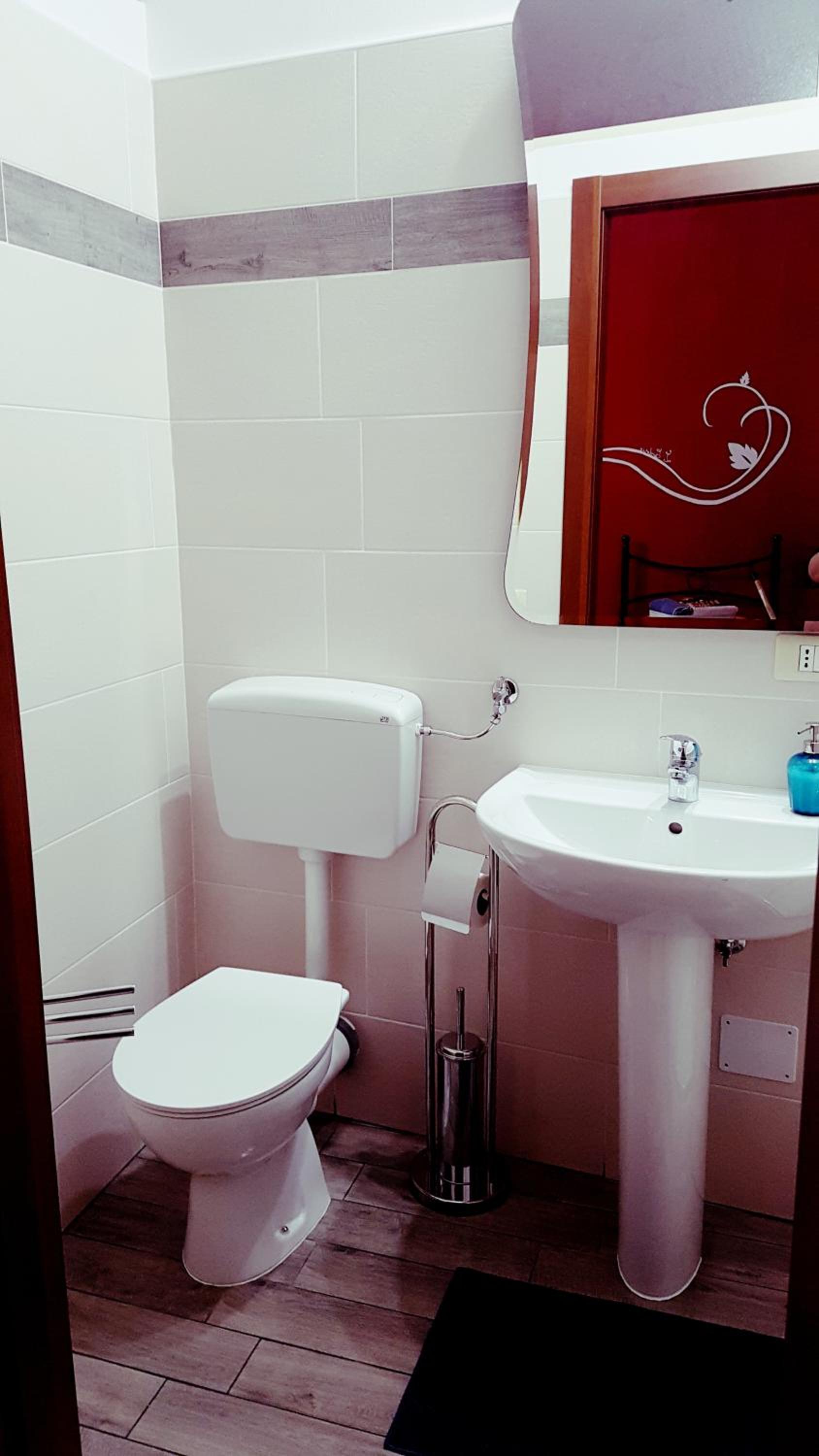 Double or Twin Room with Balcony - Photo 5