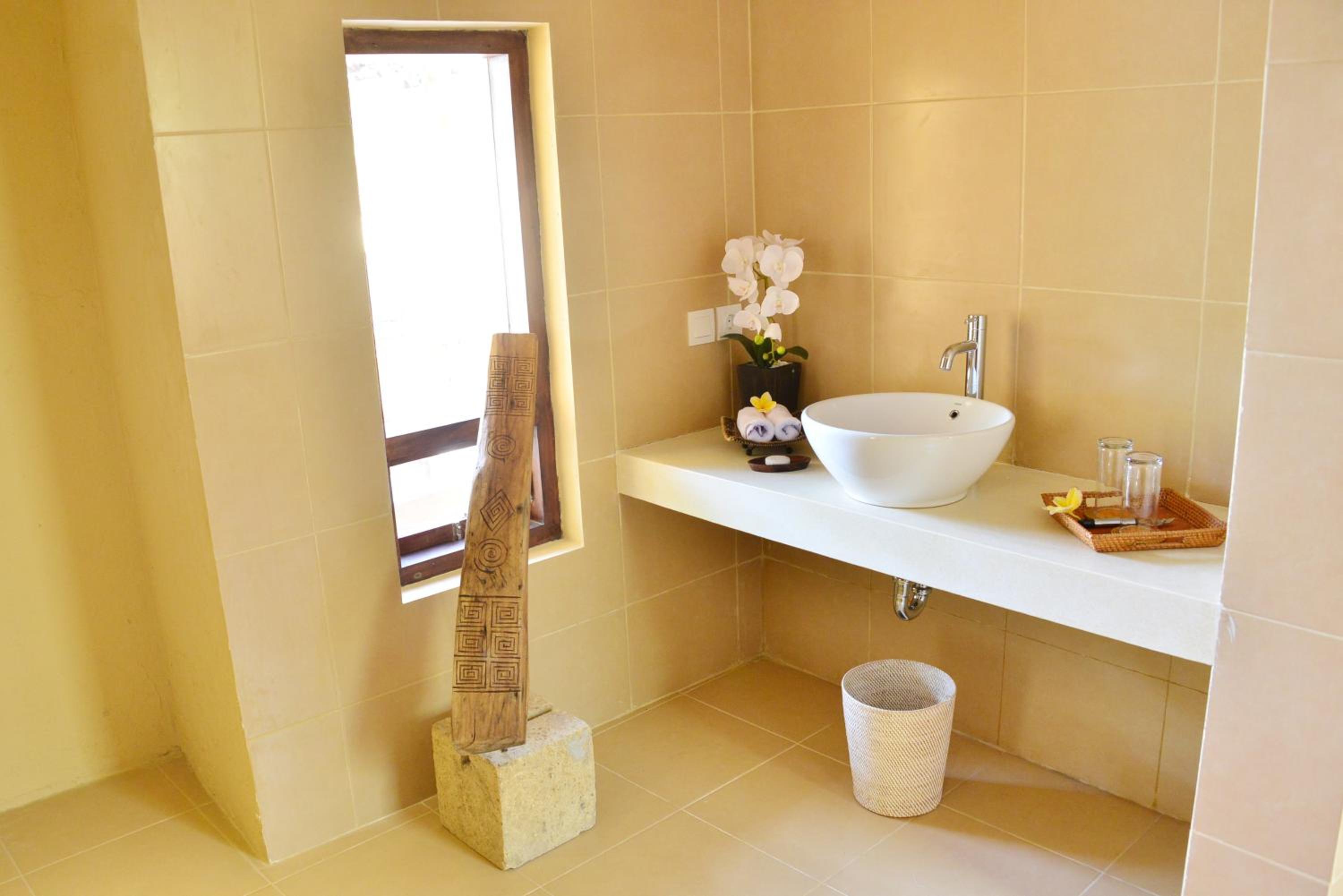 Two Bedroom Beachfront Villa - Photo 15