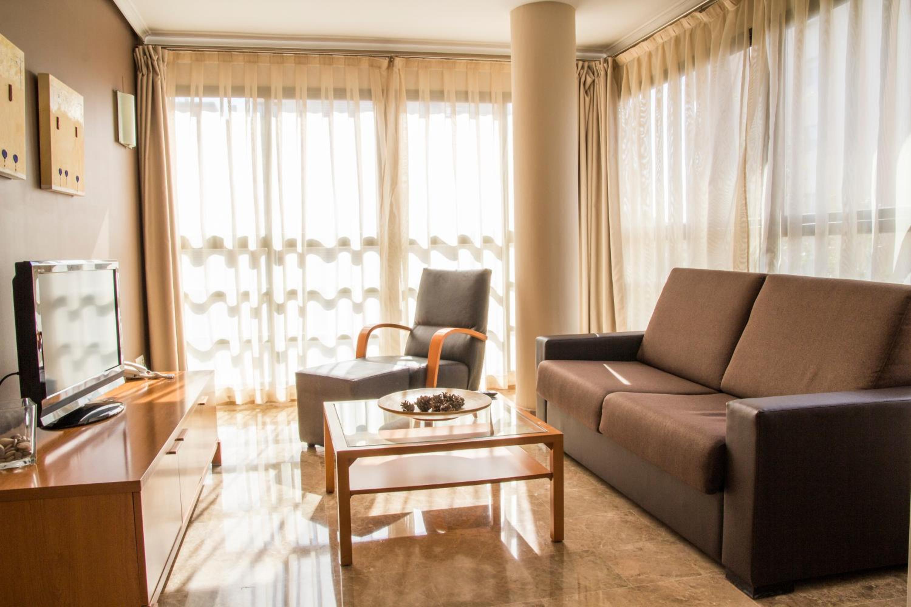 Two-Bedroom Apartment (5 Adults) - Photo 15