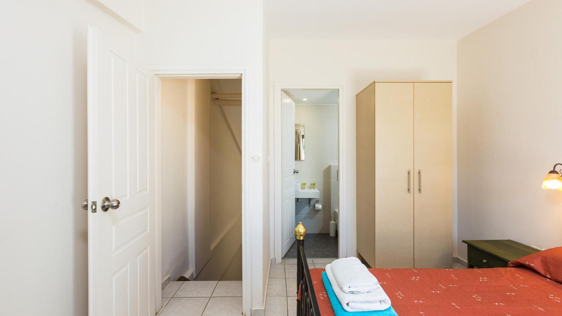 Two-Bedroom Apartment (4 Adults)