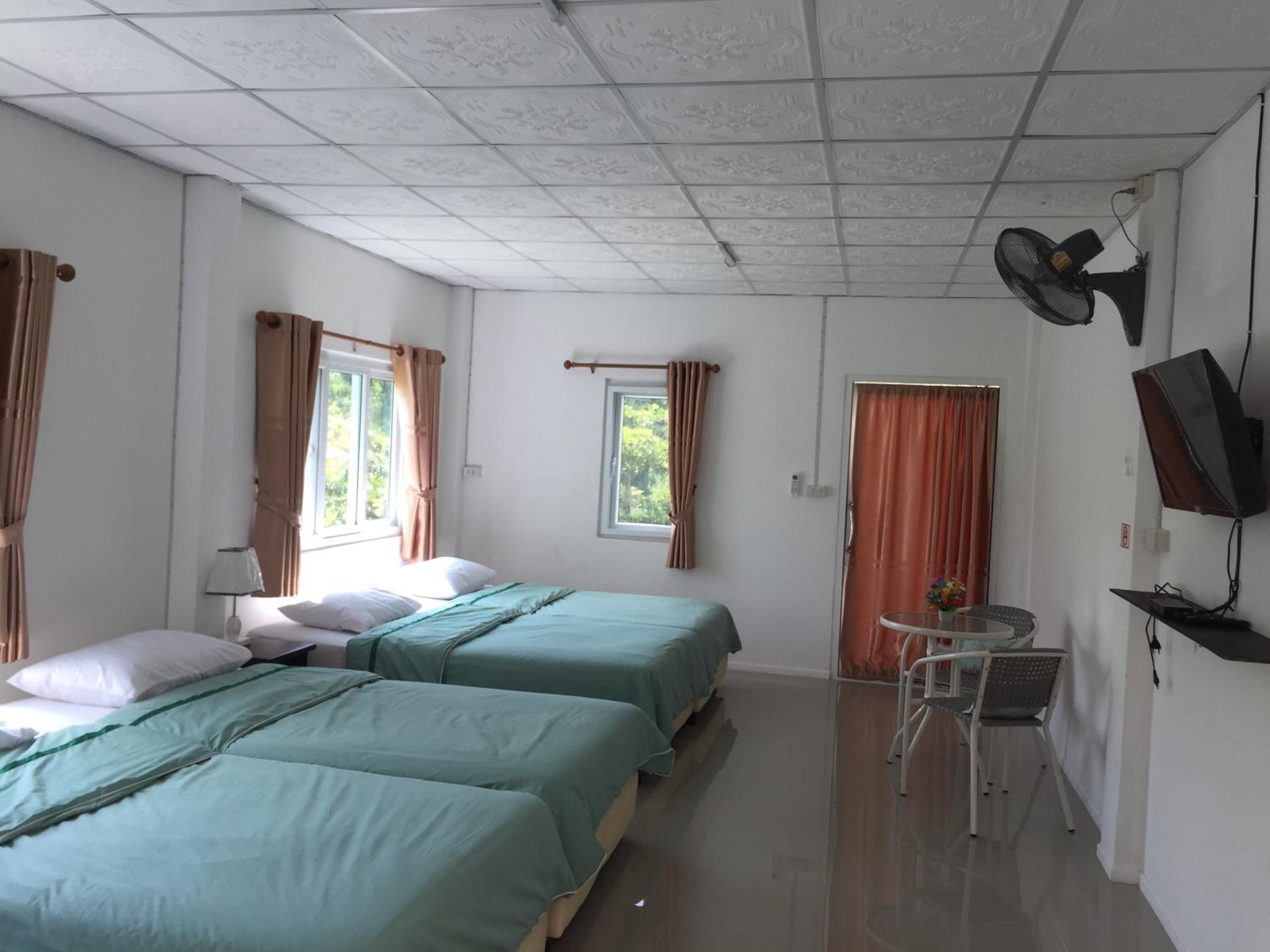 Family Room with Balcony - Photo 7