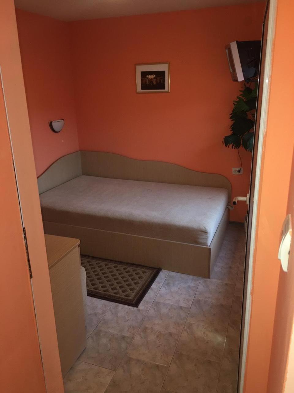Standard Apartment - Photo 2
