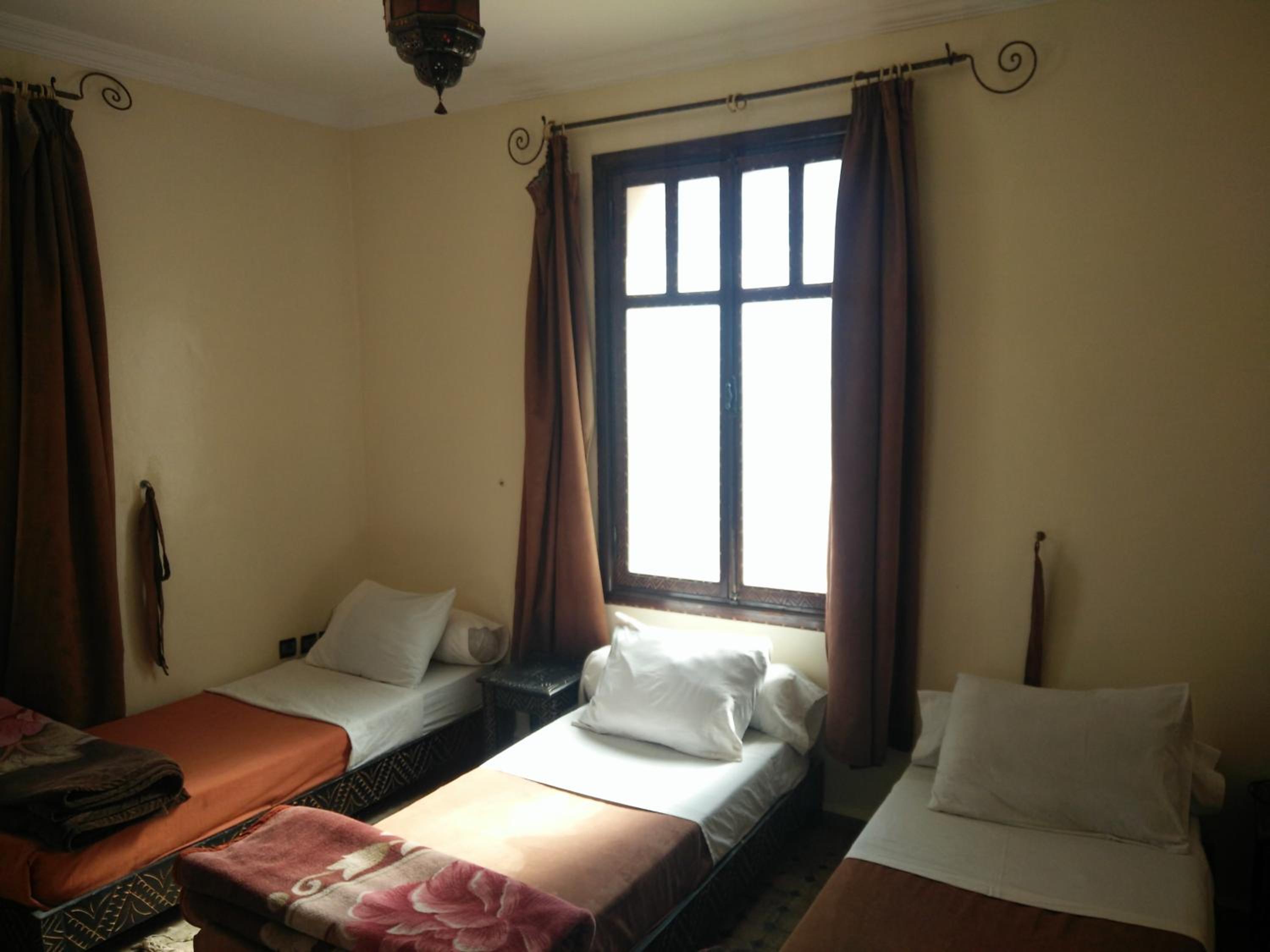 Triple Room with Private Bathroom - Photo 5